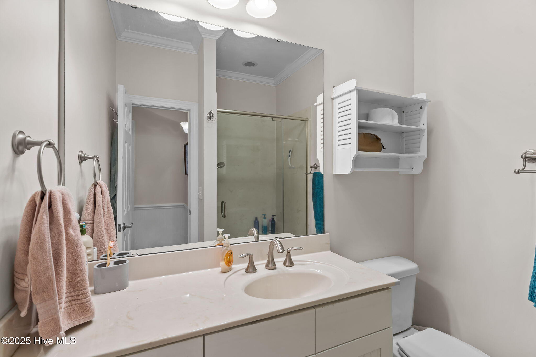 100544368 | Photo 47