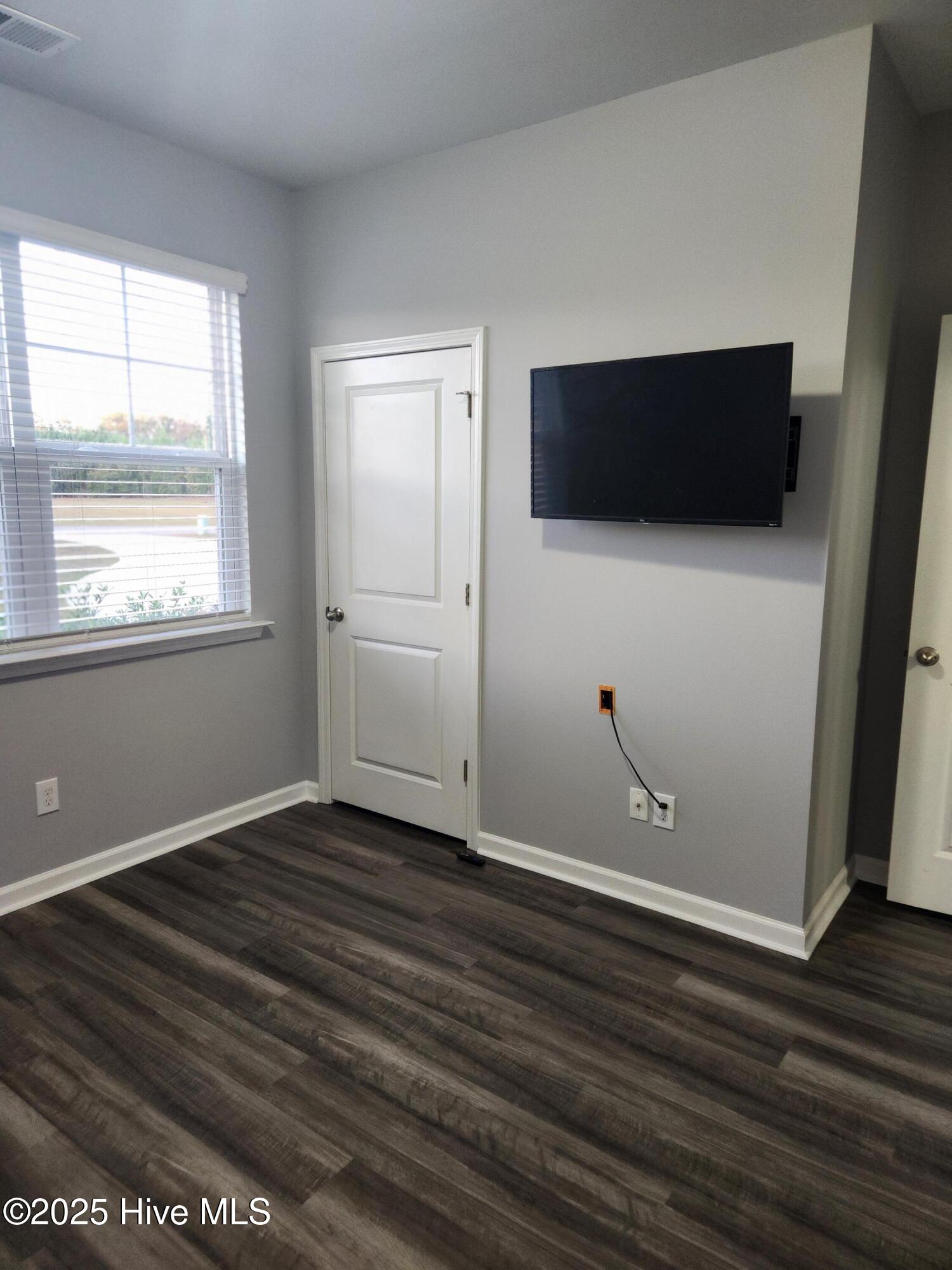 100539235 | Photo 29