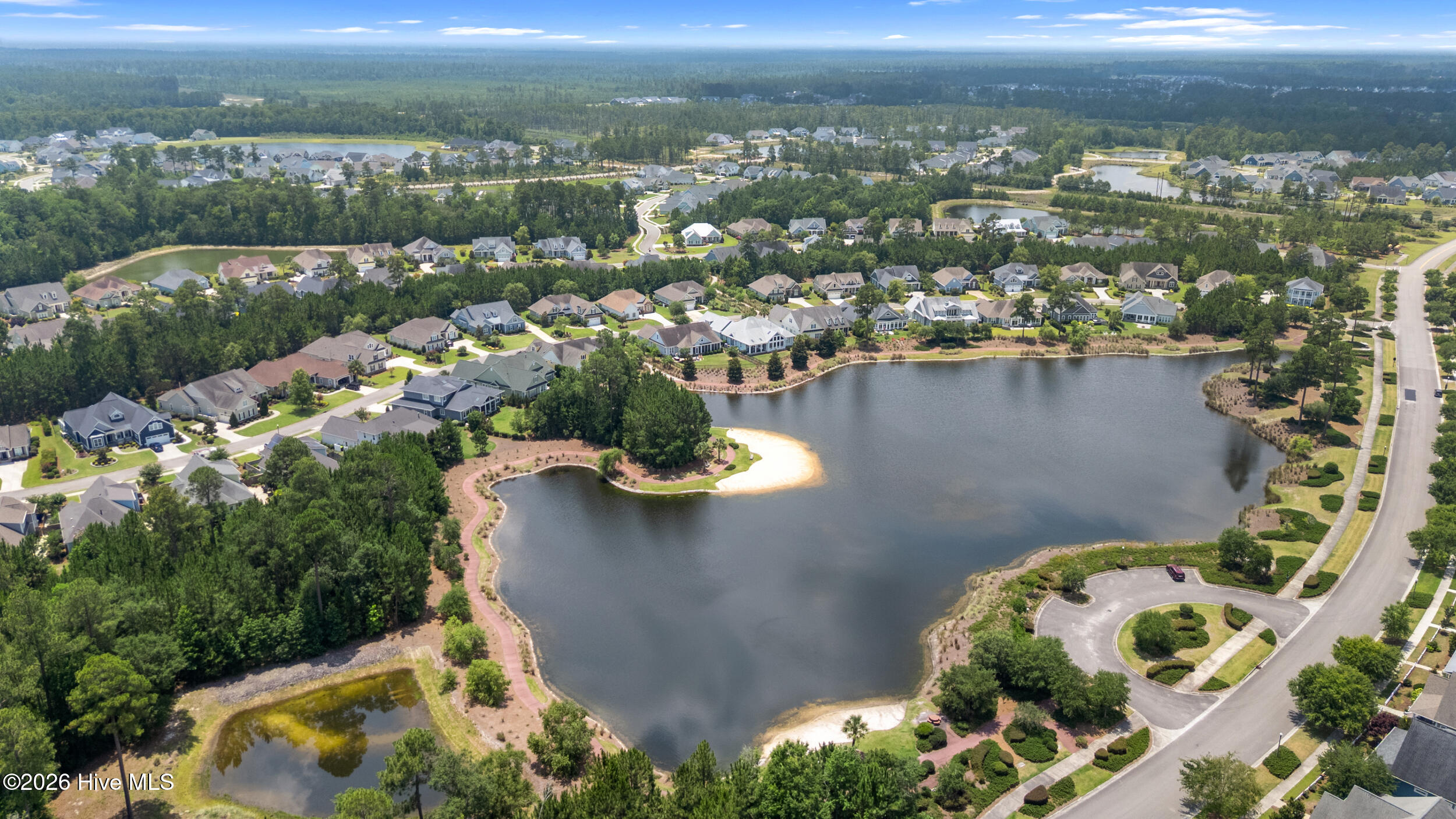 100553978 | Photo 63