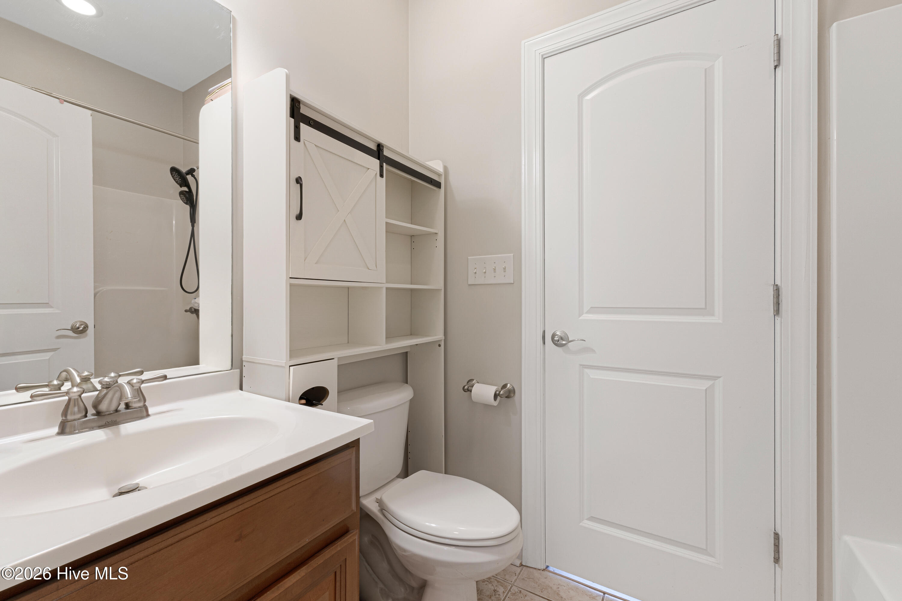 412 Waverly Court,Newport