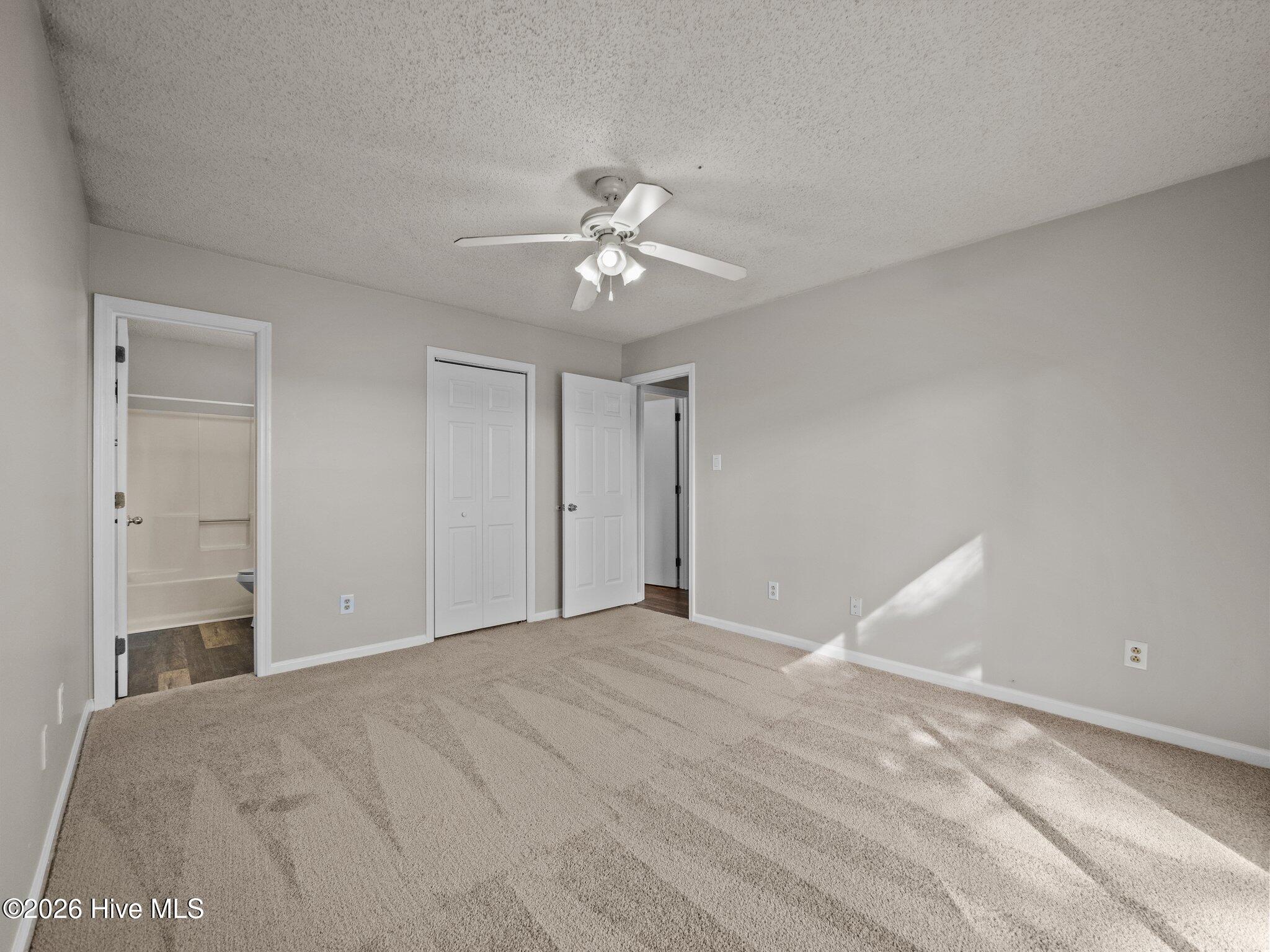 100563808 | Photo 12