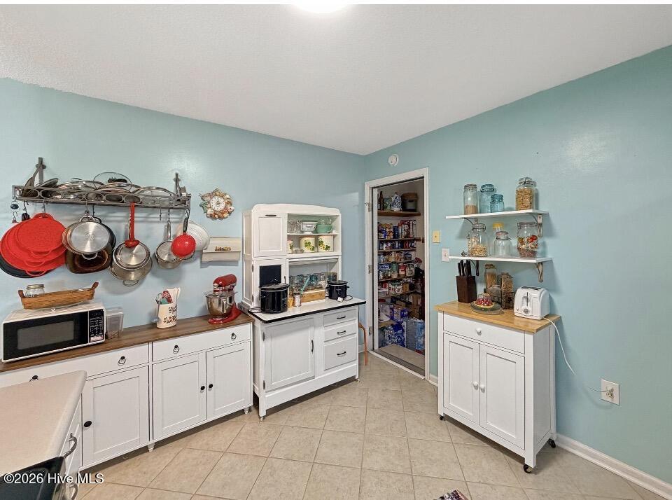 100549089 | Photo 12