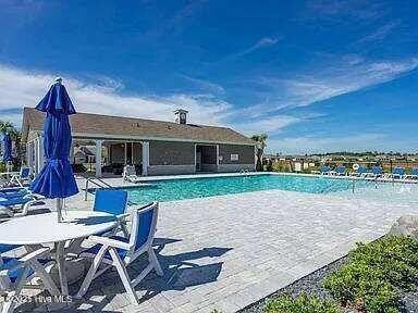 100549848 | Photo 48