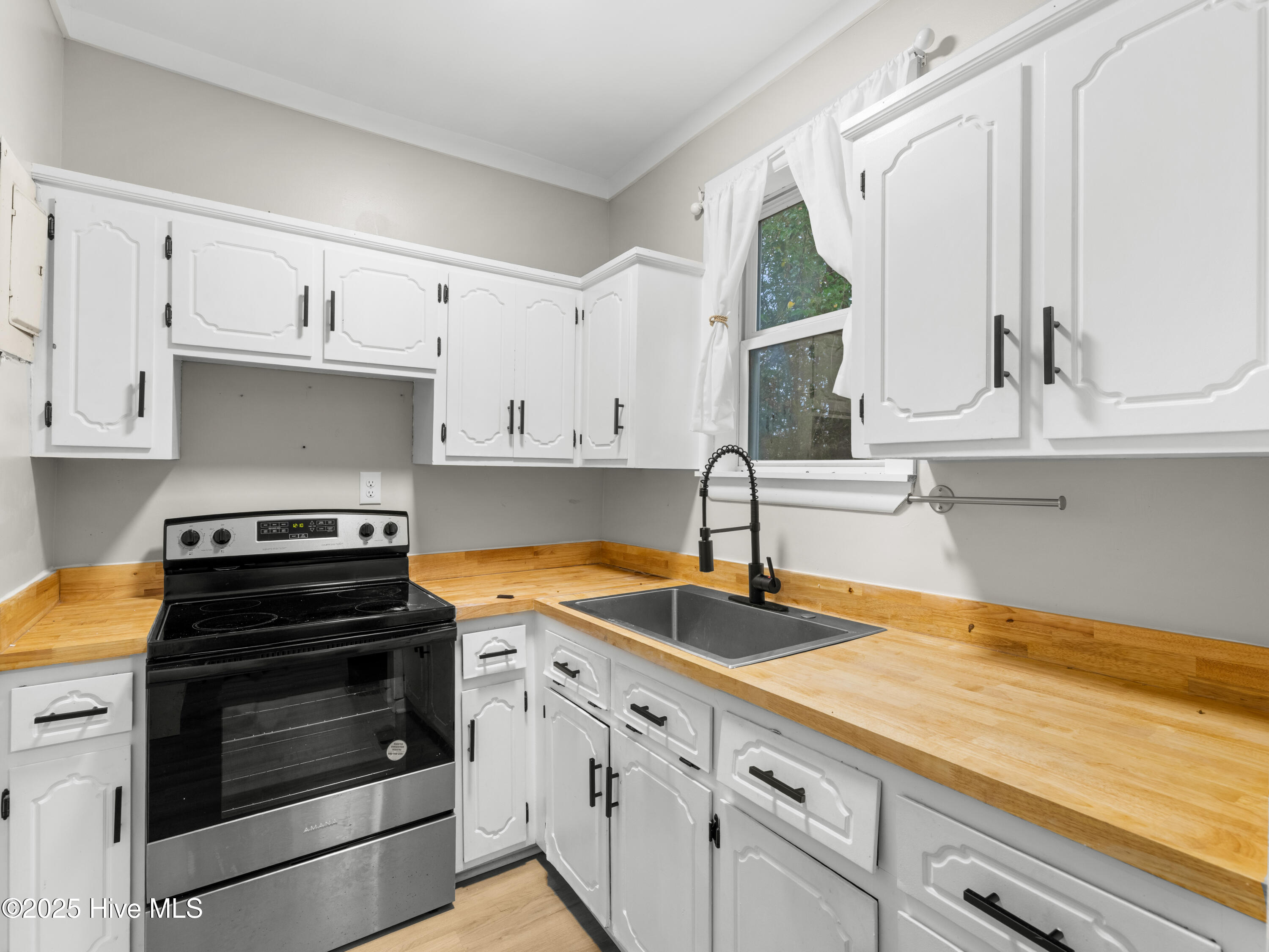 100544589 | Photo 18