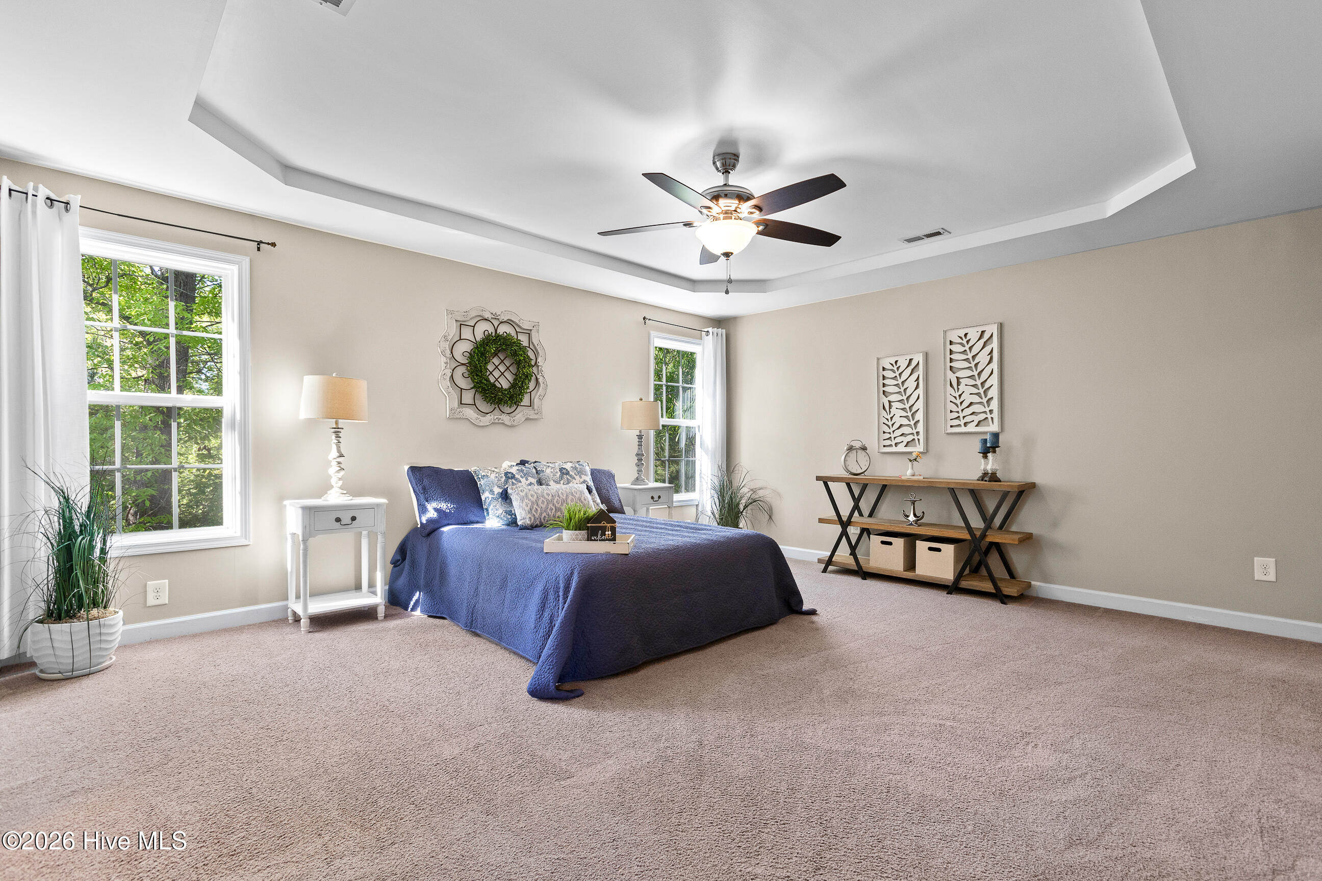 100567364 | Photo 18