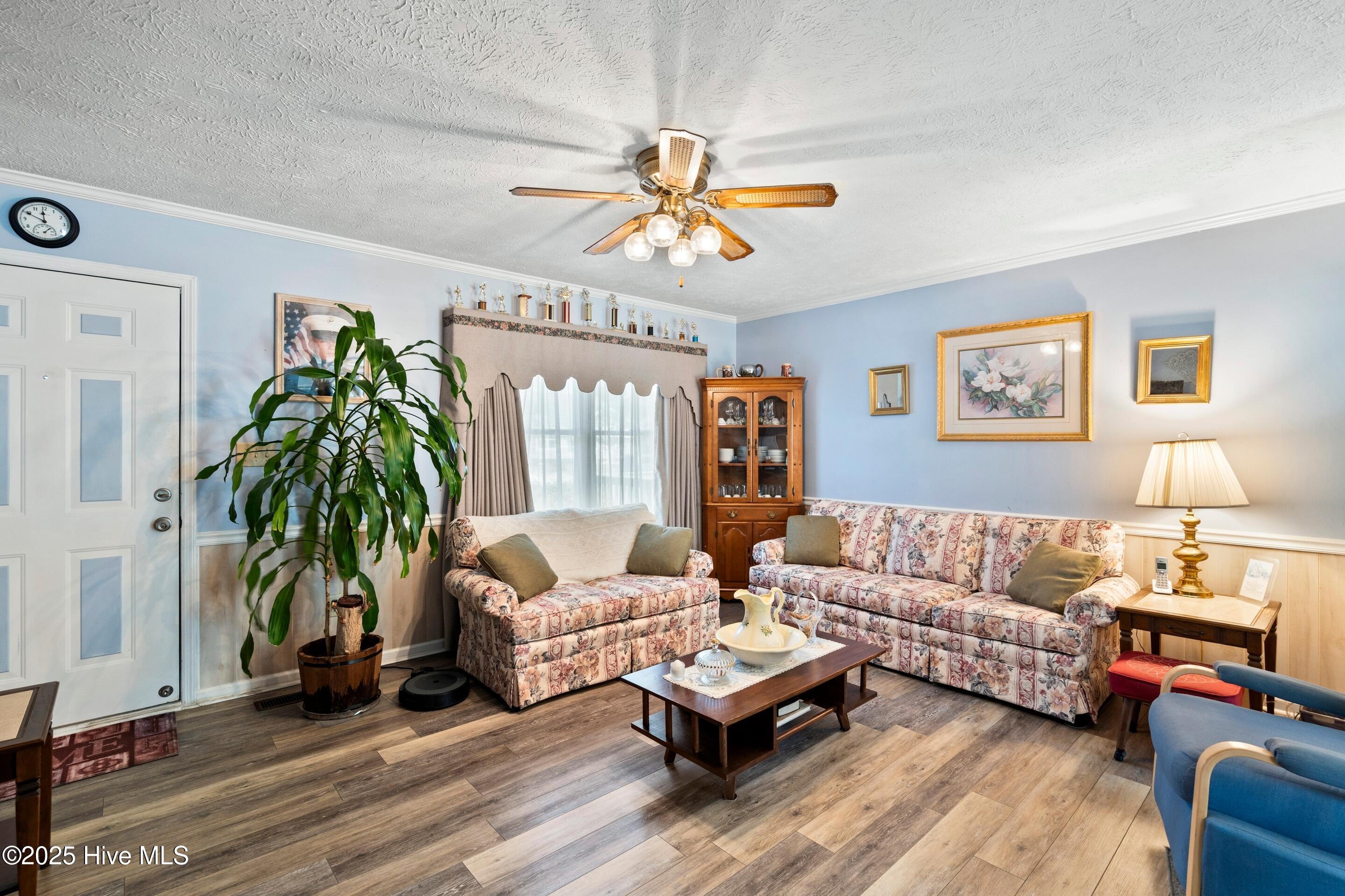 100521940 | Photo 12