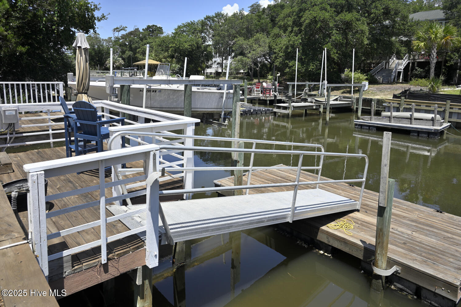 100521954 | Photo 33