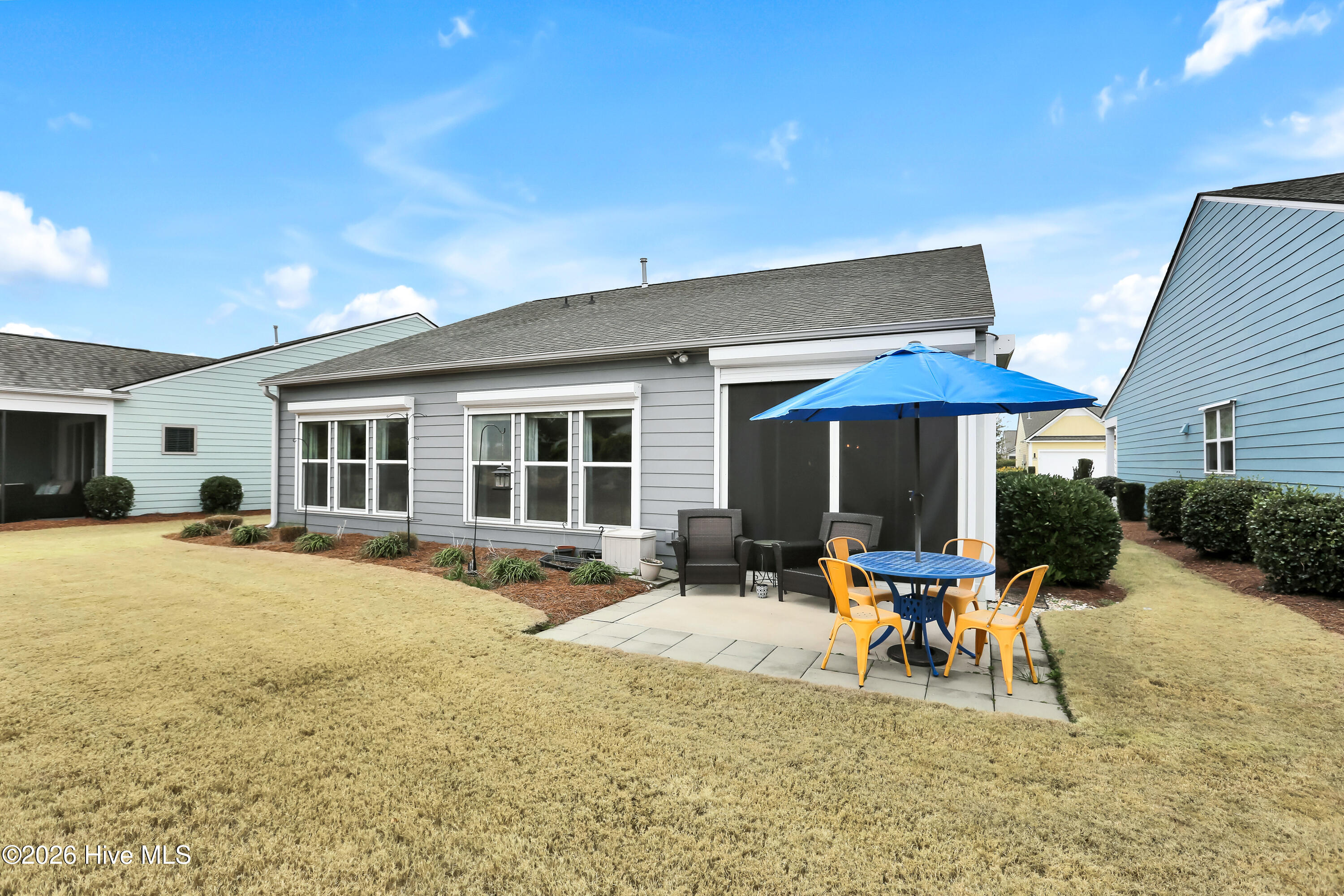 100558115 | Photo 30