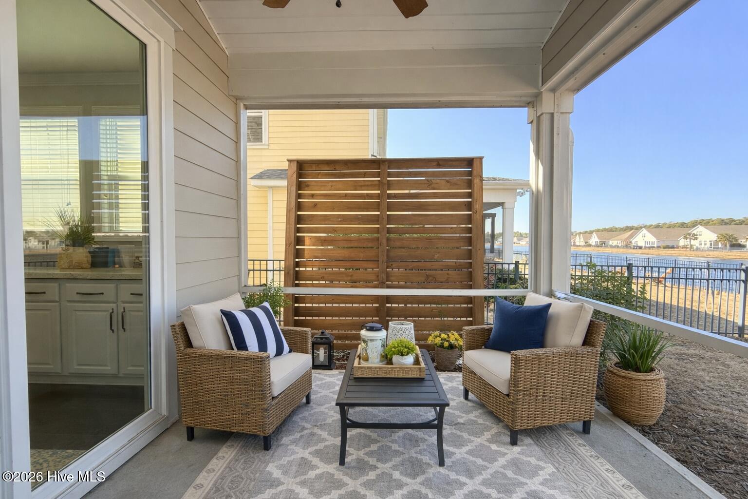 100553968 | Photo 37