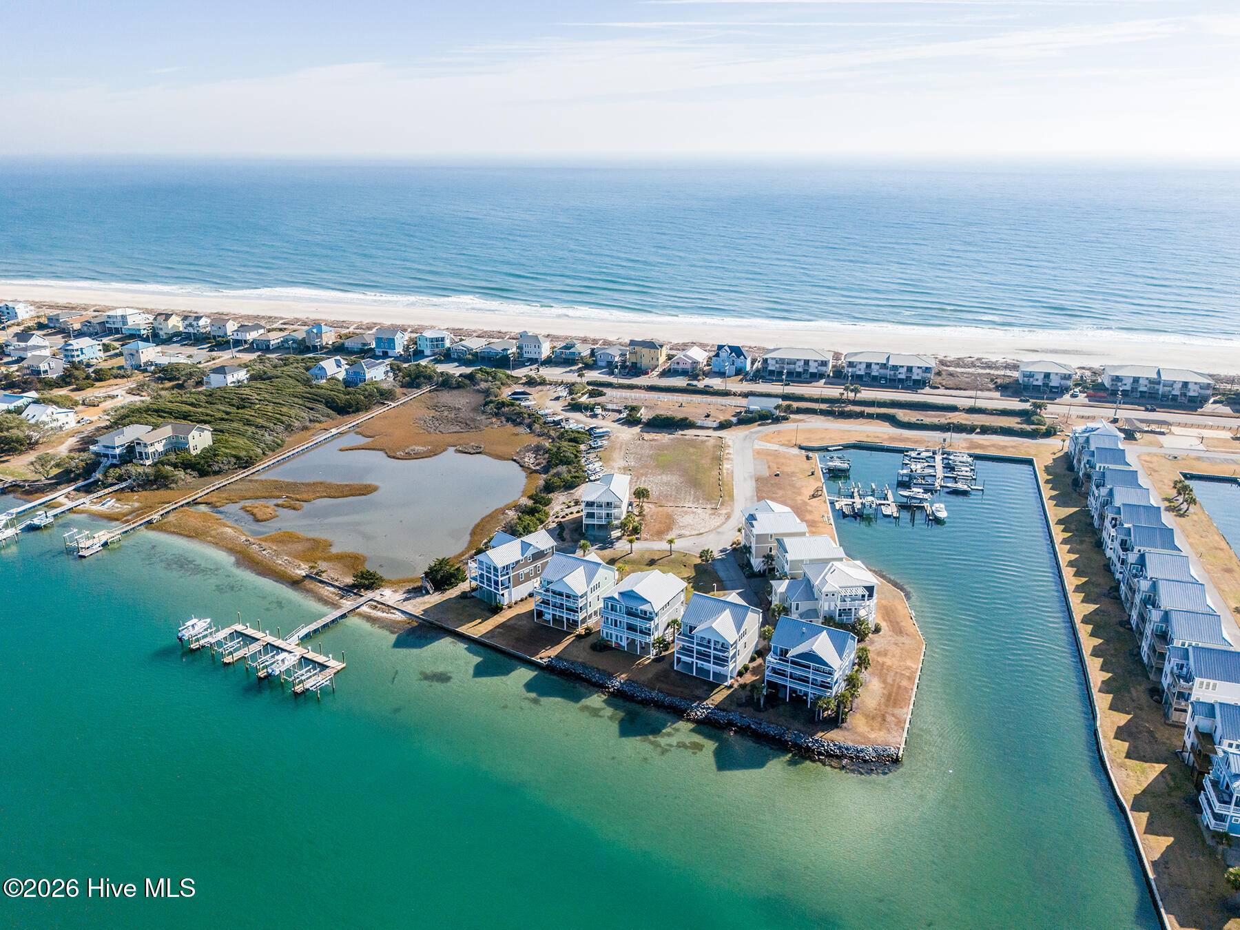 100548682 | Photo 55