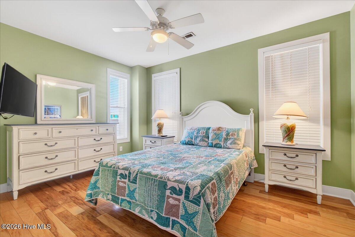 100549293 | Photo 58