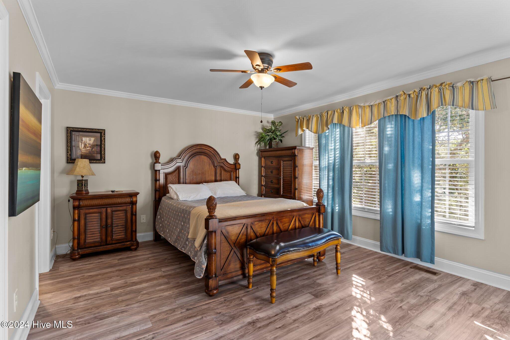 100480752 | Photo 29