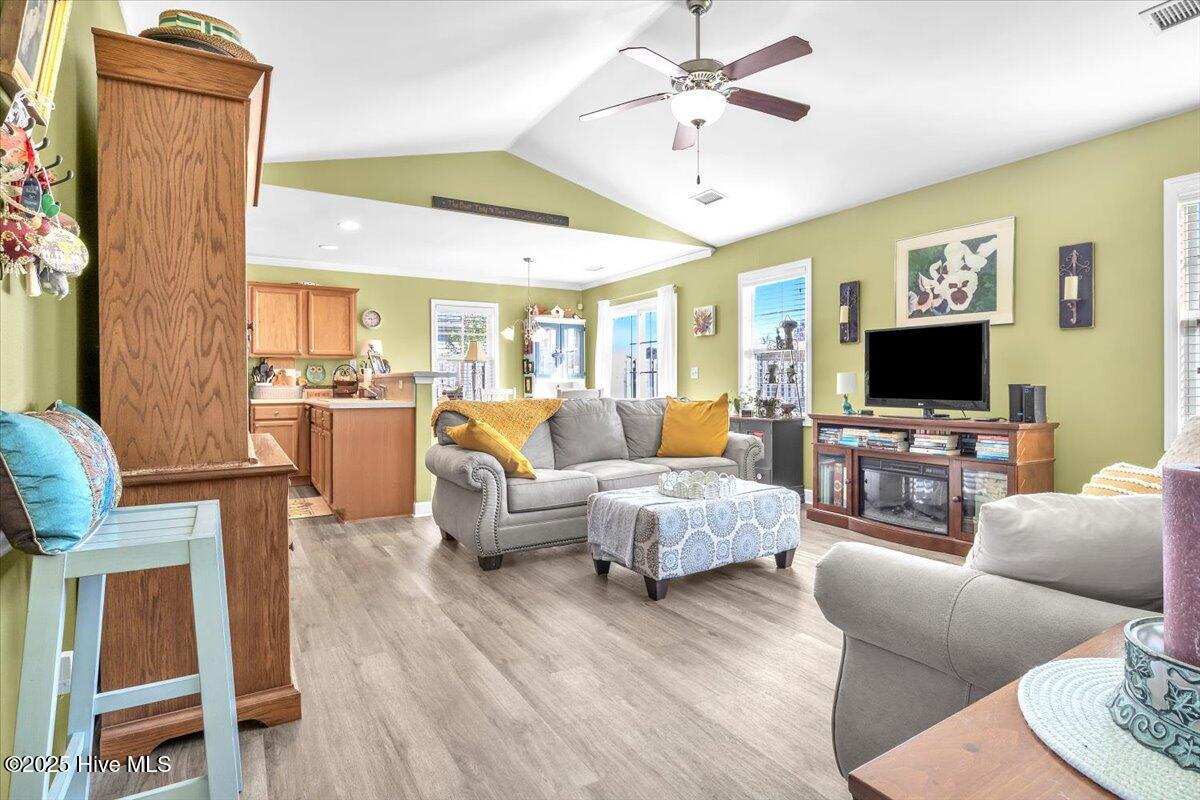 100527924 | Photo 20