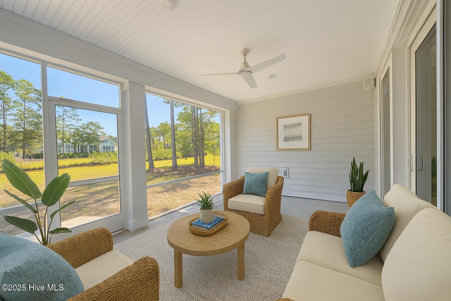 100503640 | Photo 11