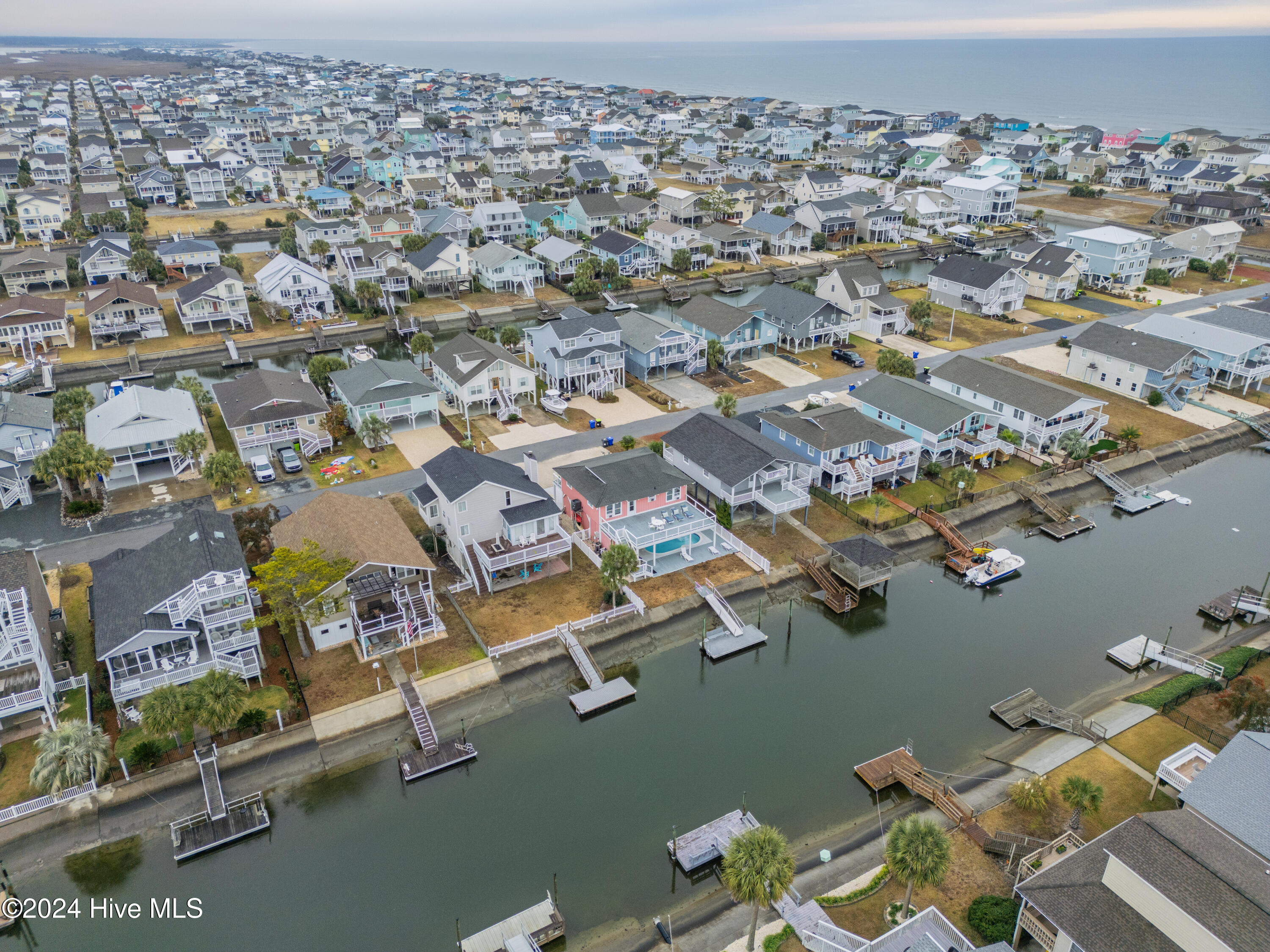 100512671 | Photo 50