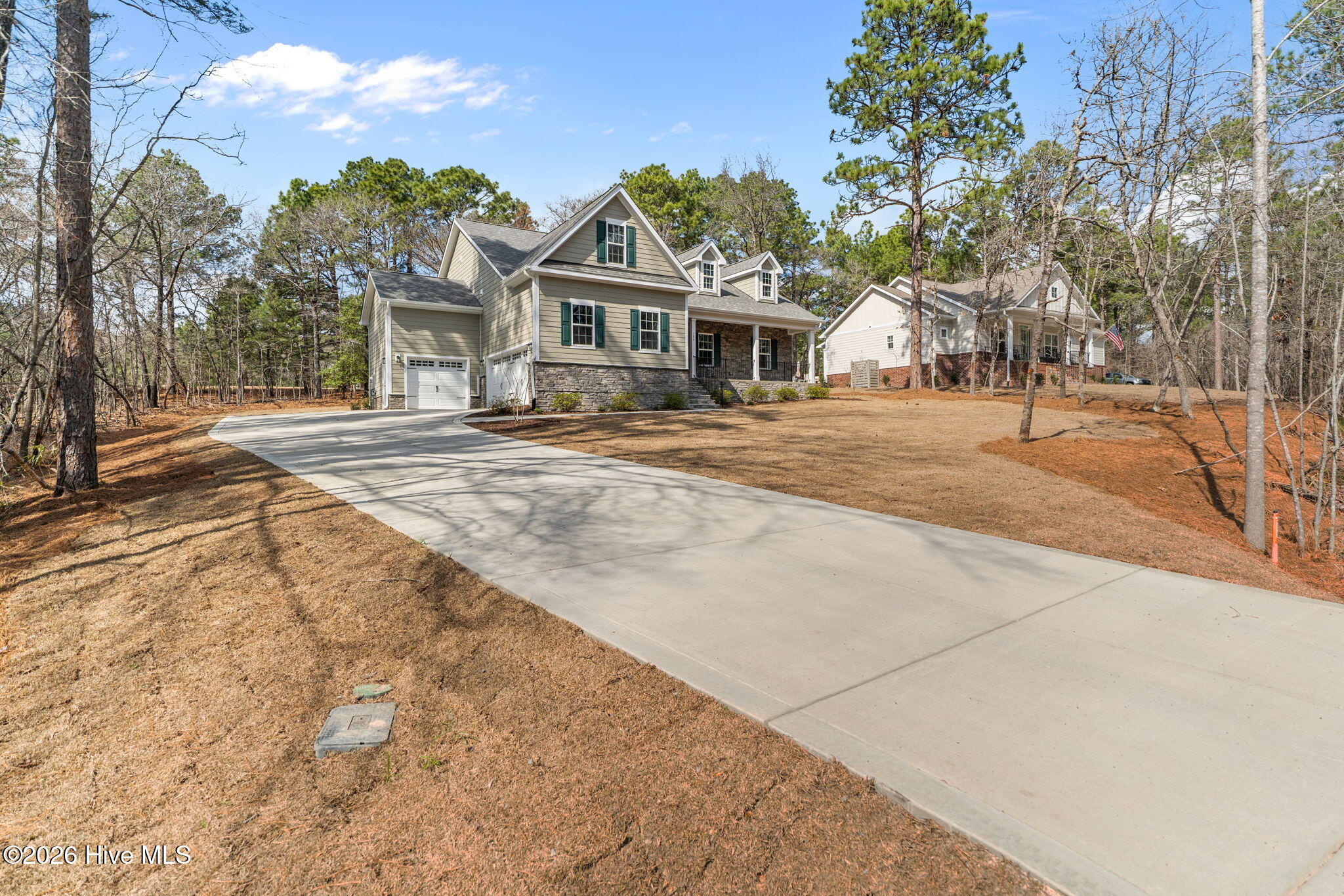 180 Longleaf Drive