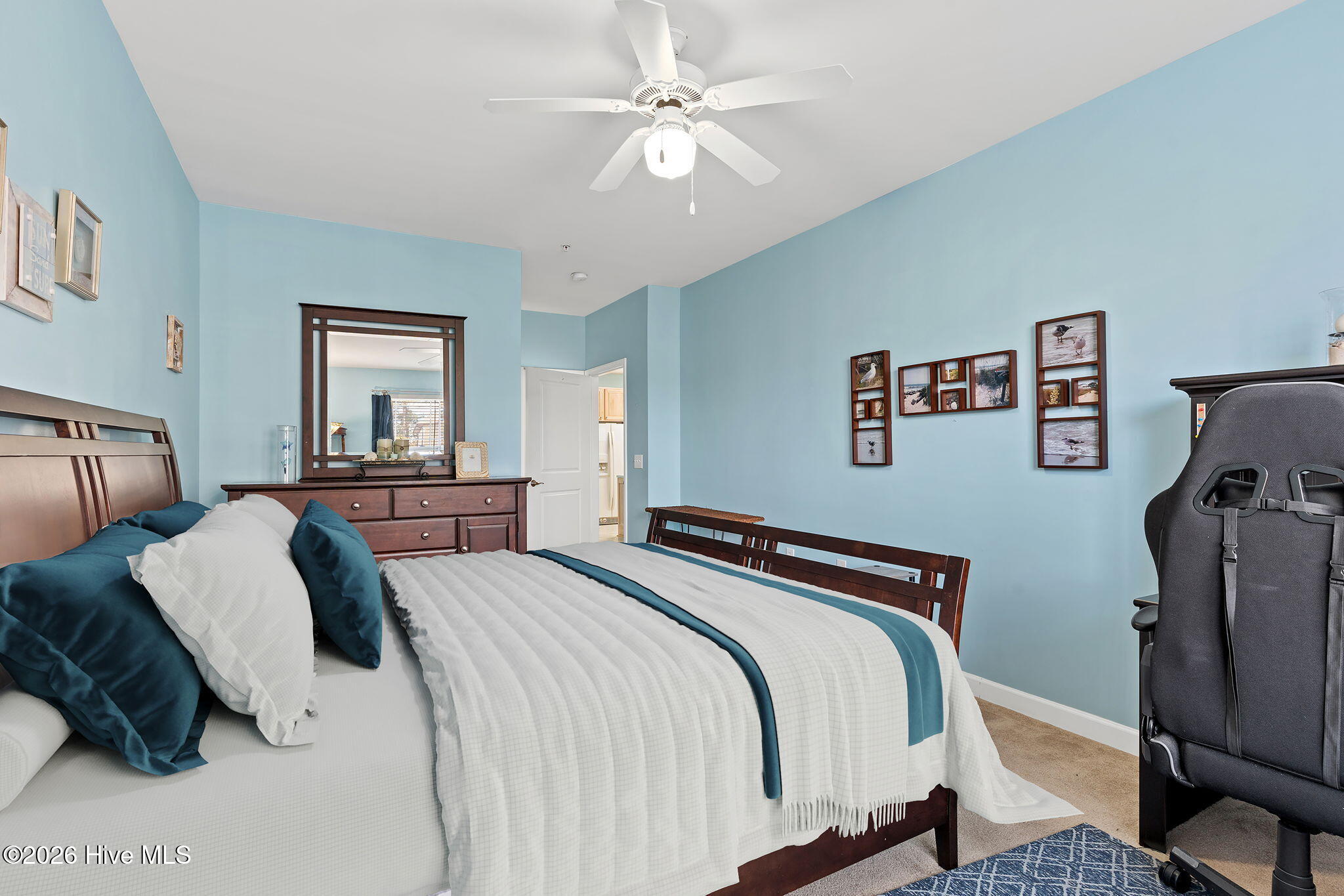 100548351 | Photo 17