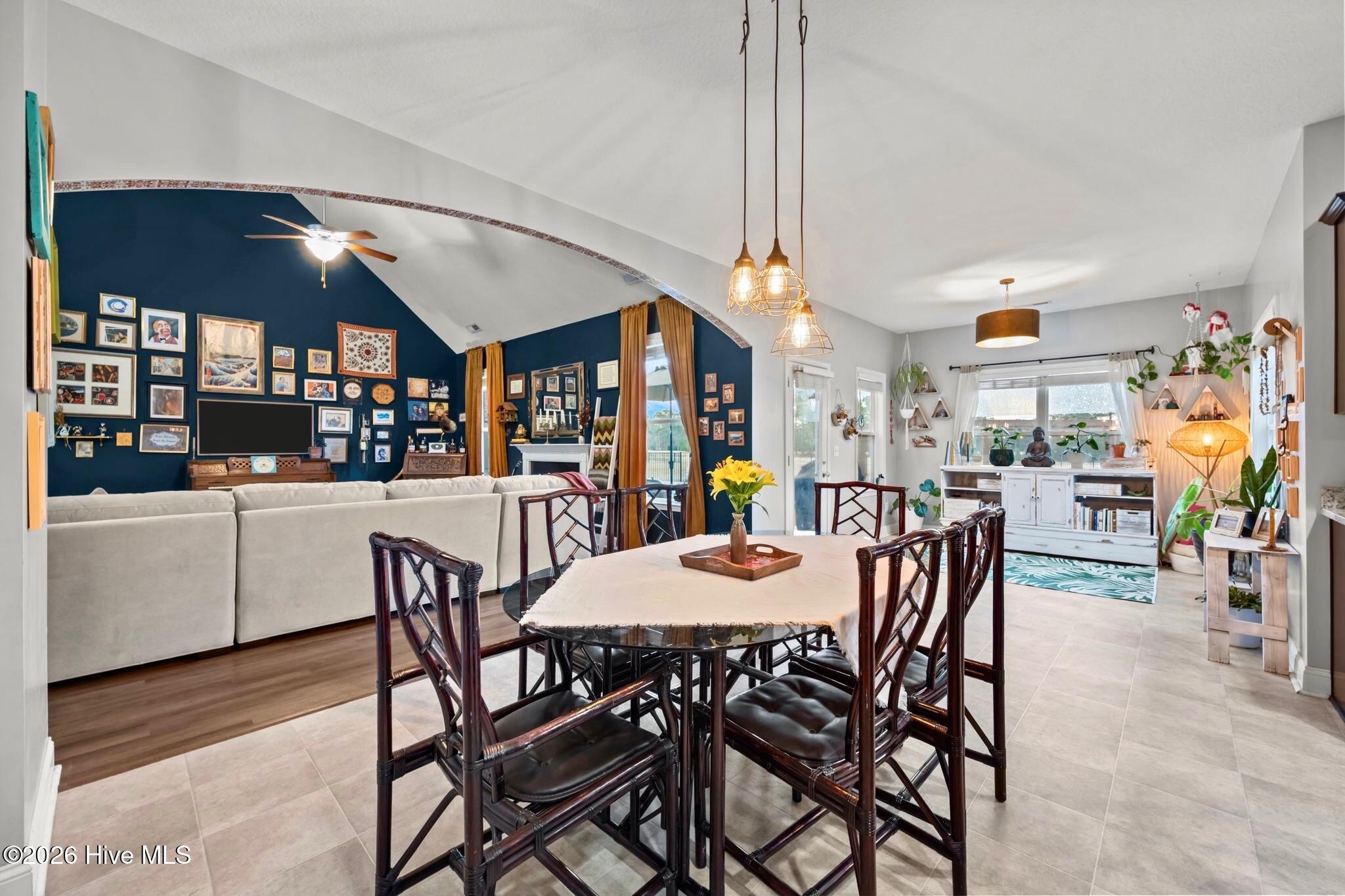 279 Southwest Plantation Drive,Maple Hill