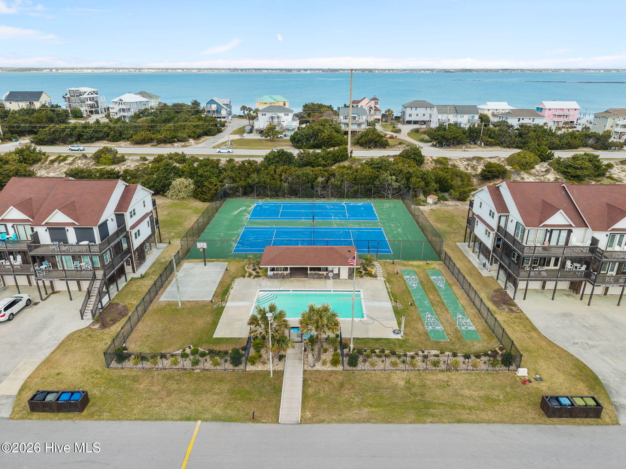 100563759 | Photo 27