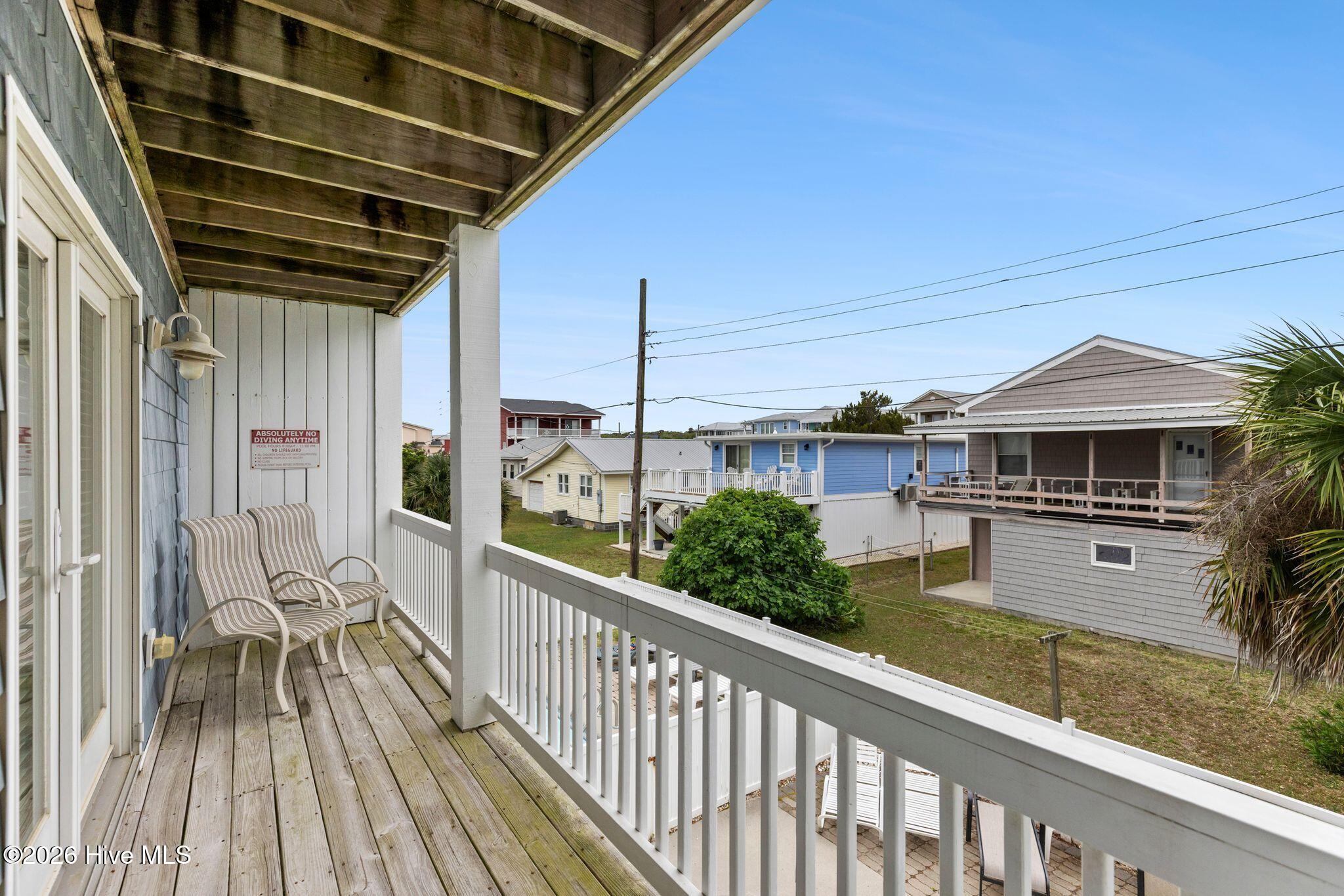 100570292 | Photo 26