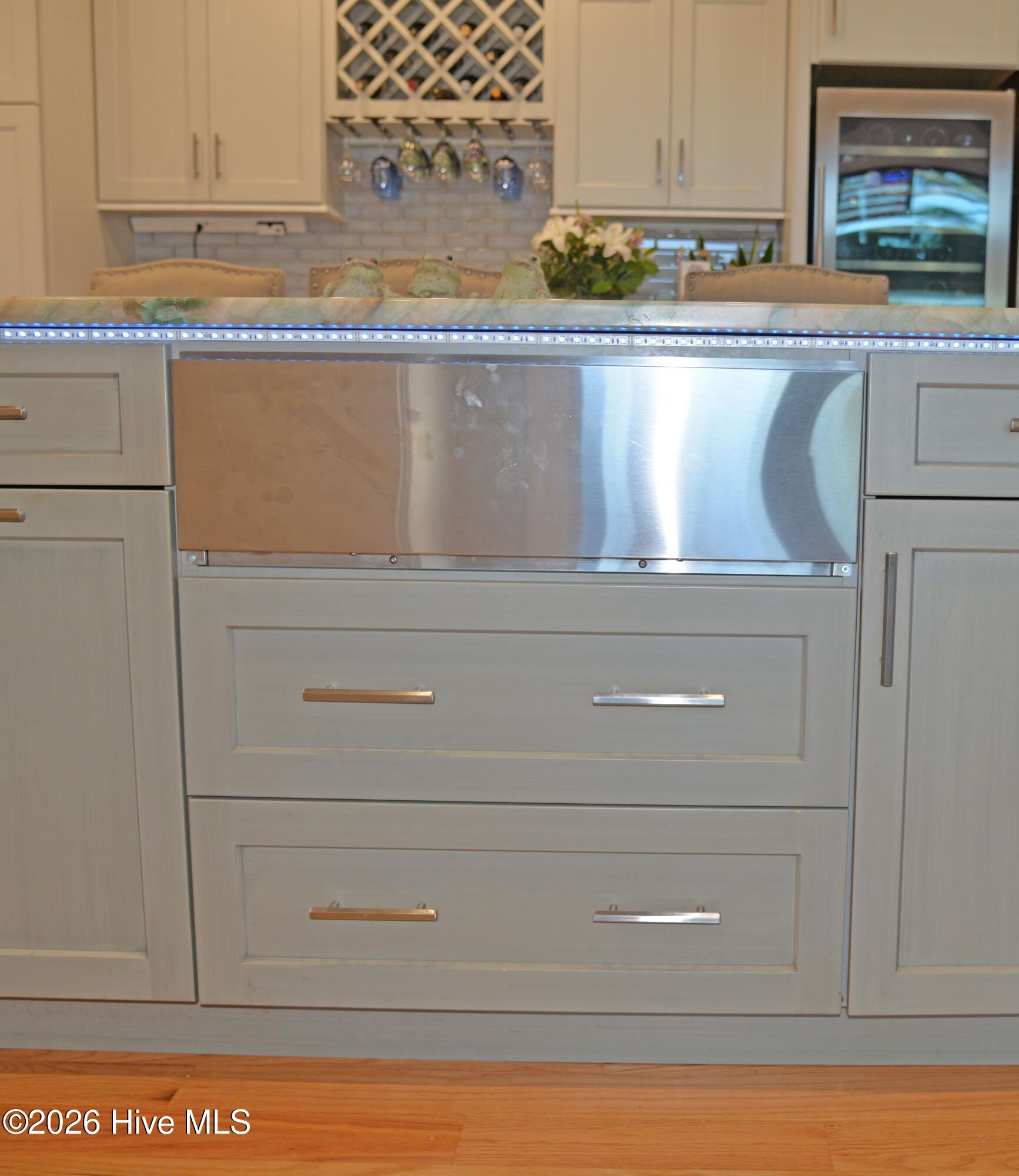 100564925 | Photo 12