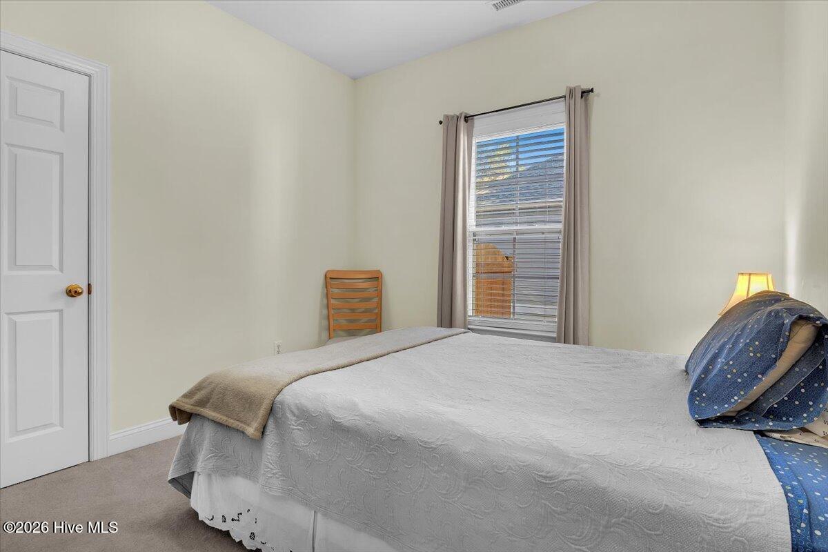 100550365 | Photo 19