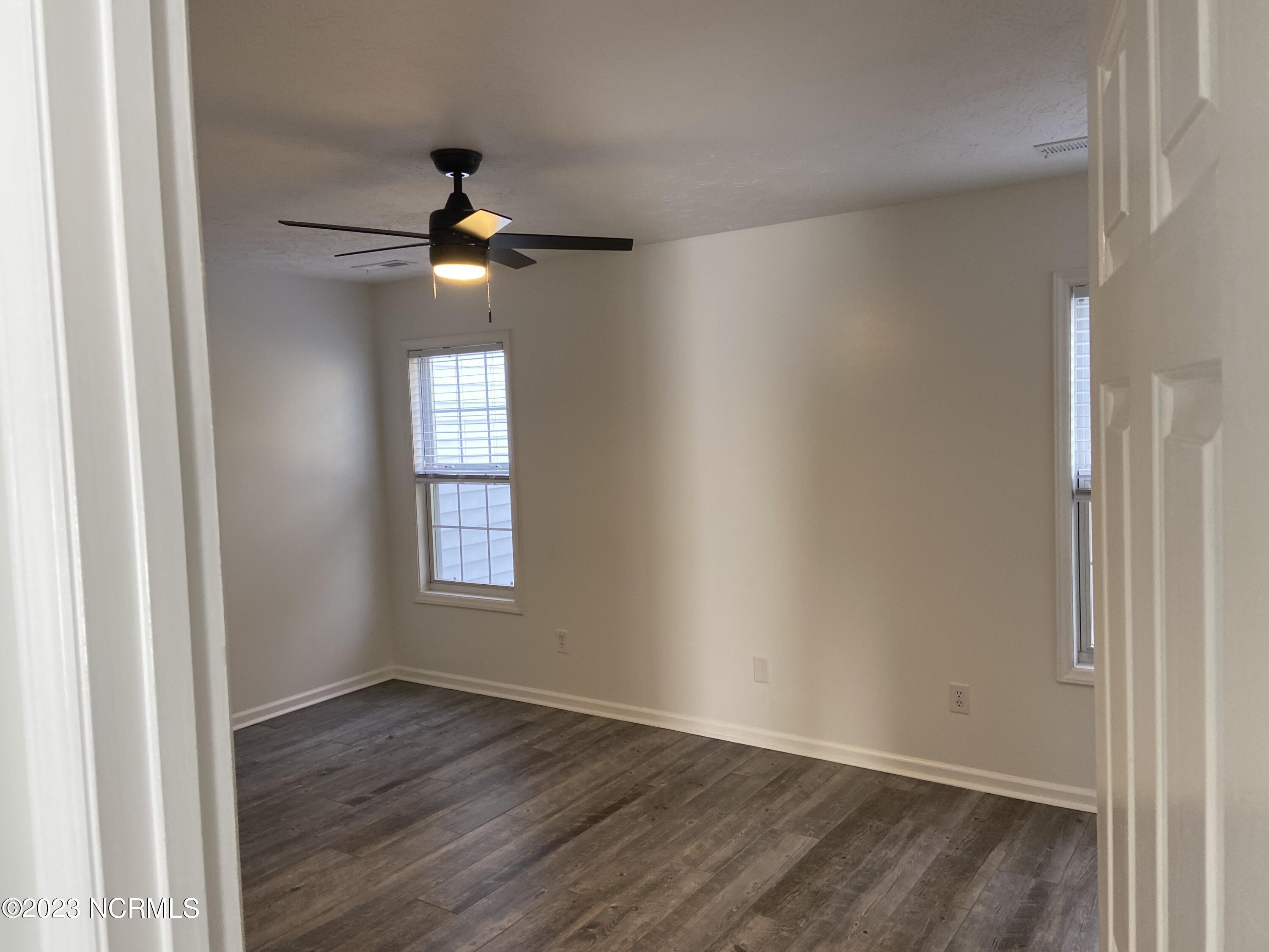 100533323 | Photo 10