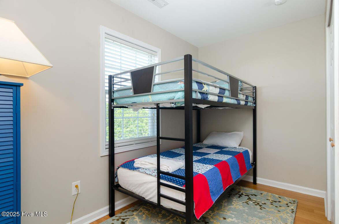 100534014 | Photo 32