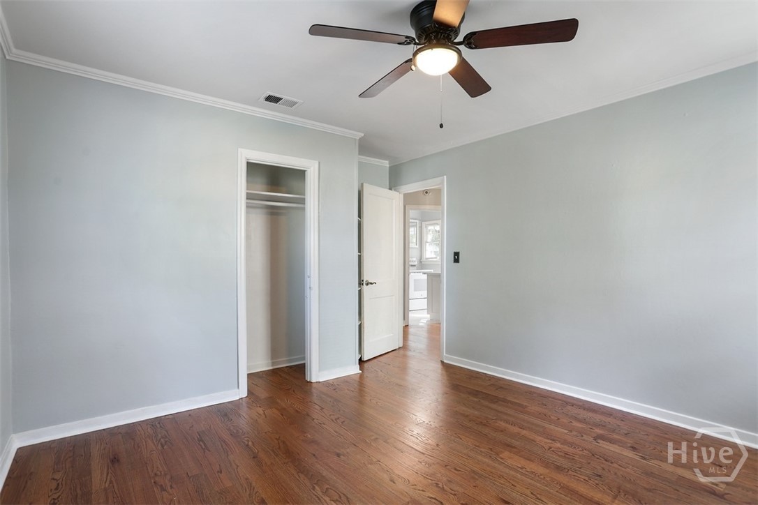 Second bedroom.