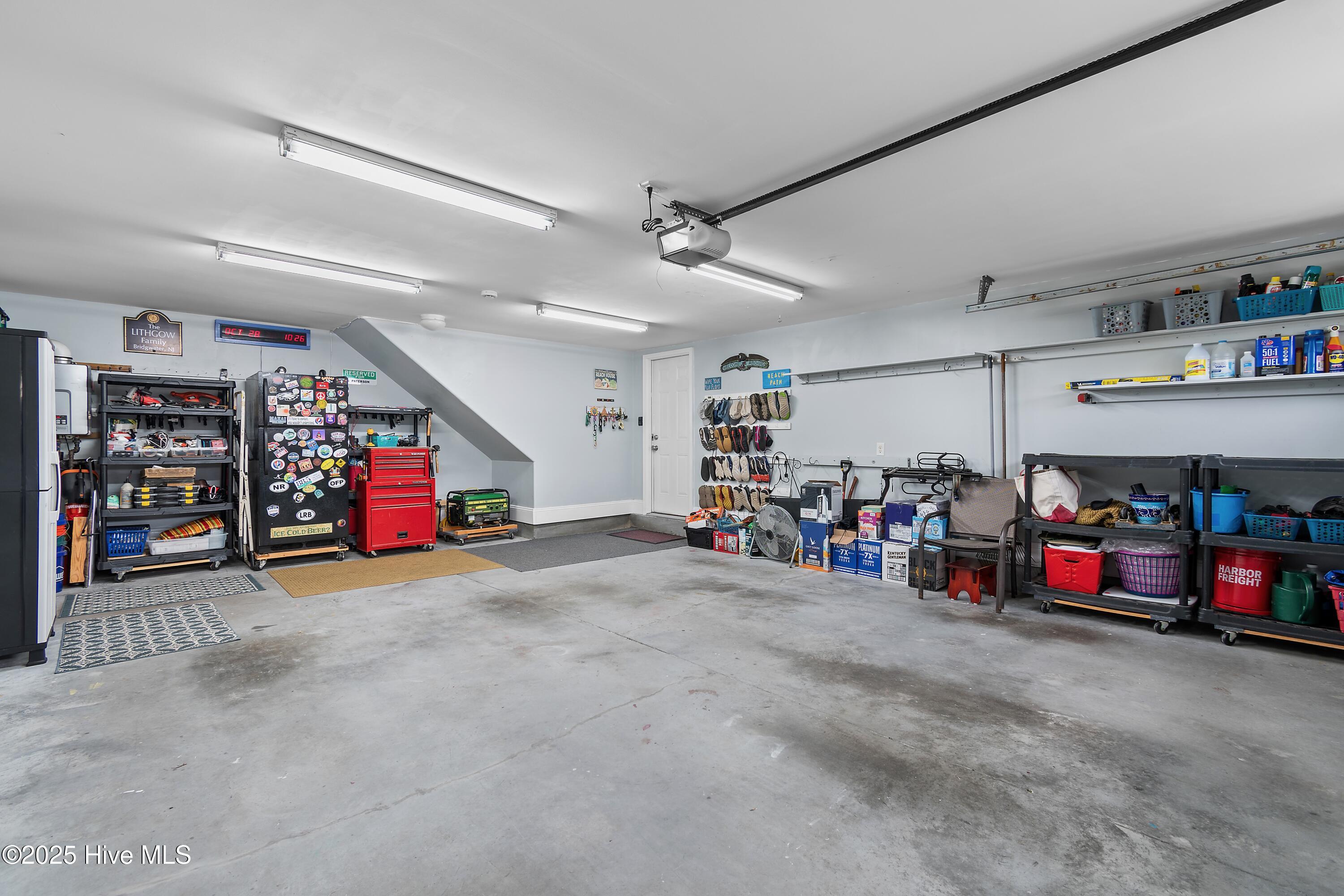 100538736 | Photo 36