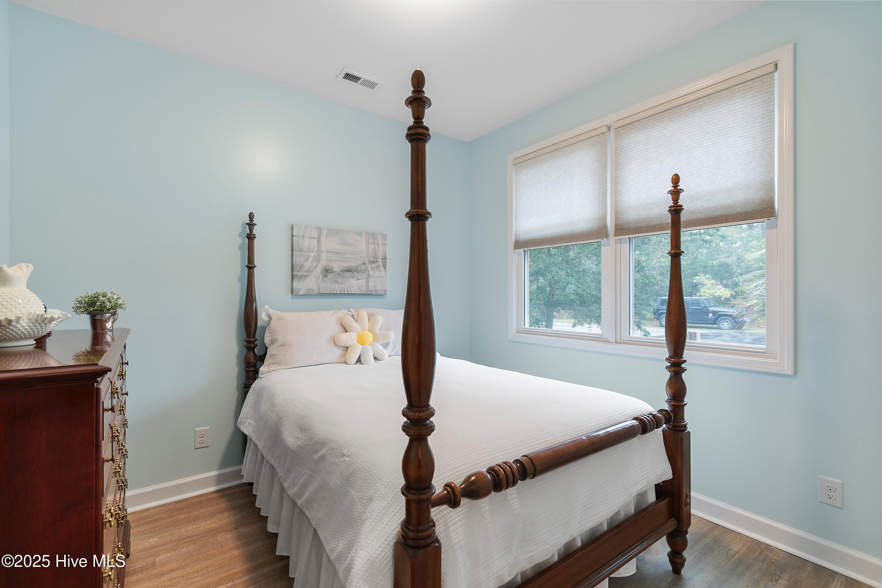 100538437 | Photo 30