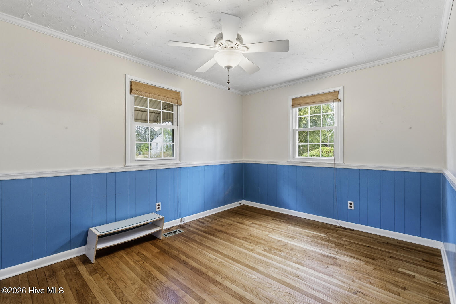 100558769 | Photo 22