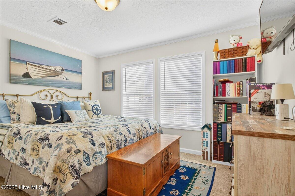 100540840 | Photo 23