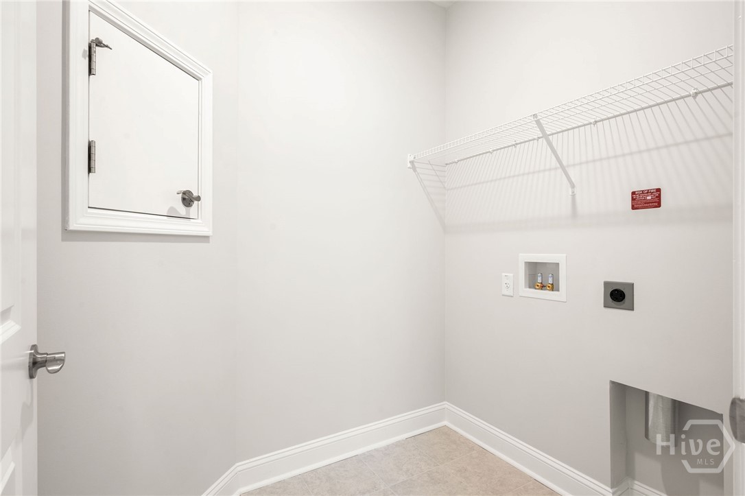 Pictures, photographs, colors, features, and sizes are for illustration purposes only and will vary from the homes as built.