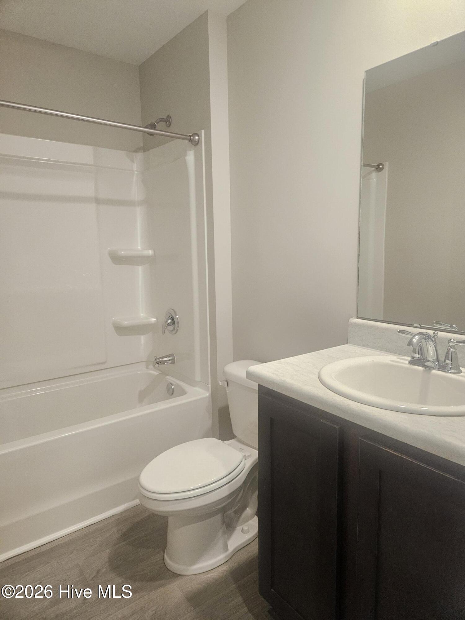 100556834 | Photo 21