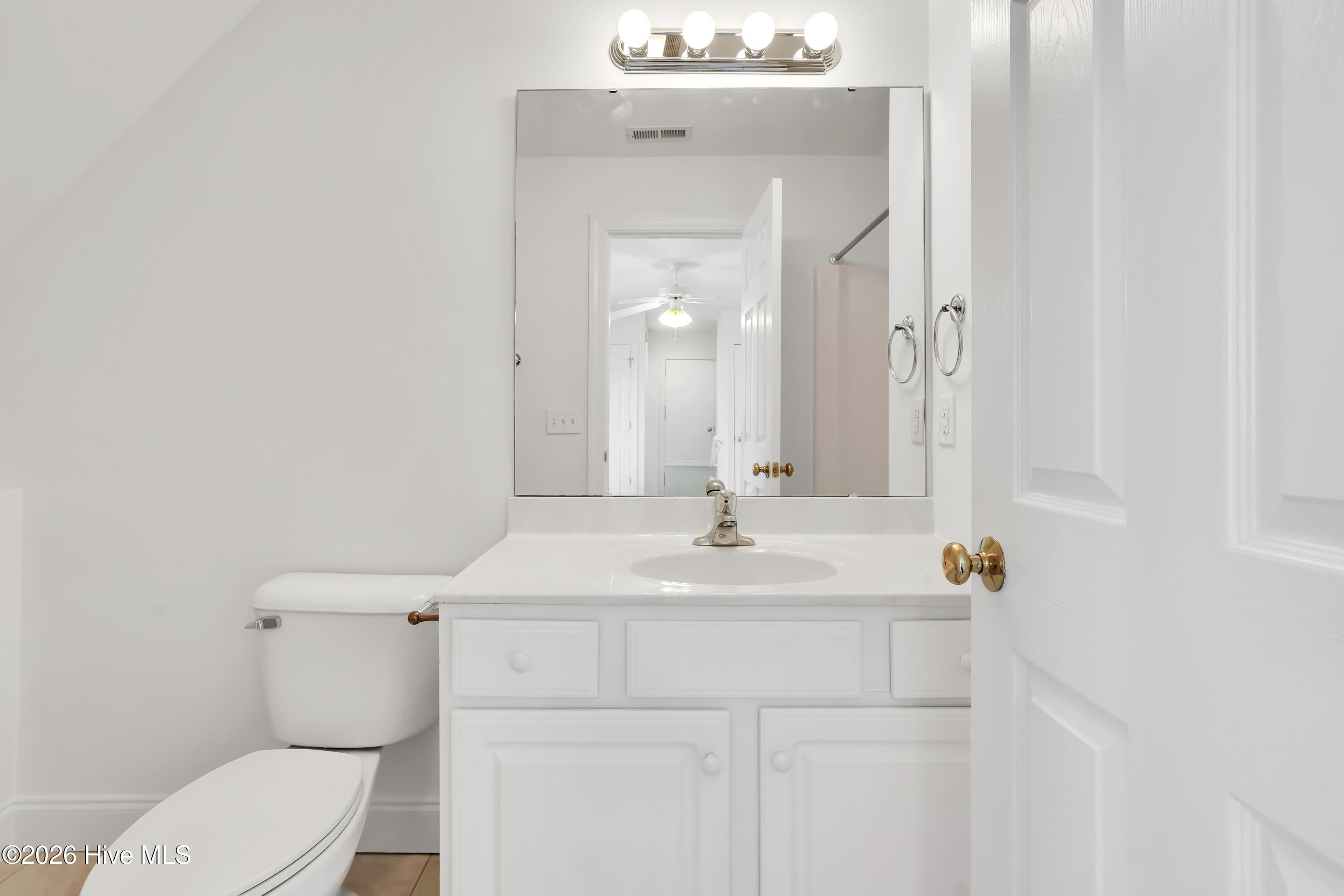 100554924 | Photo 28