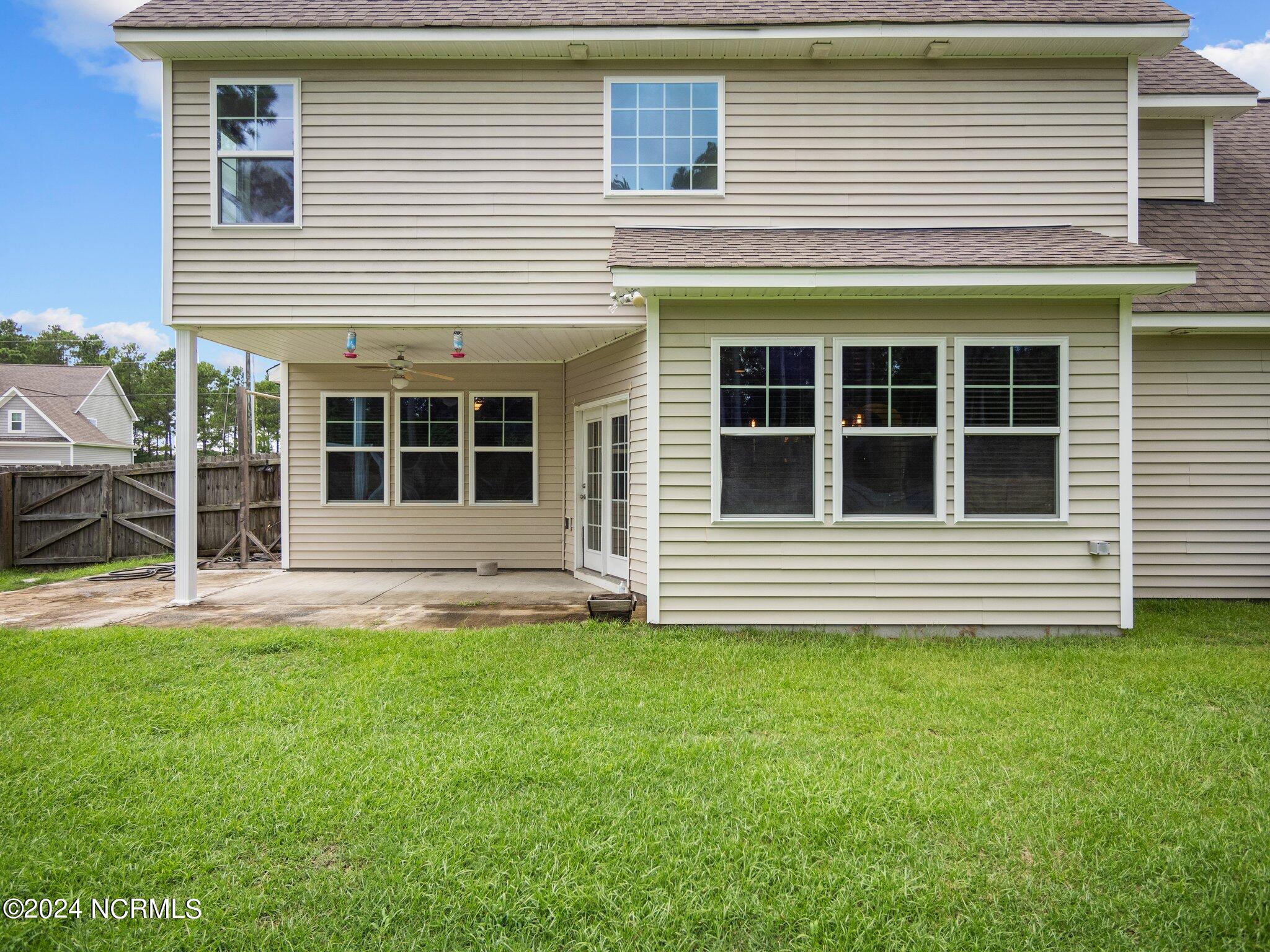 100557405 | Photo 33