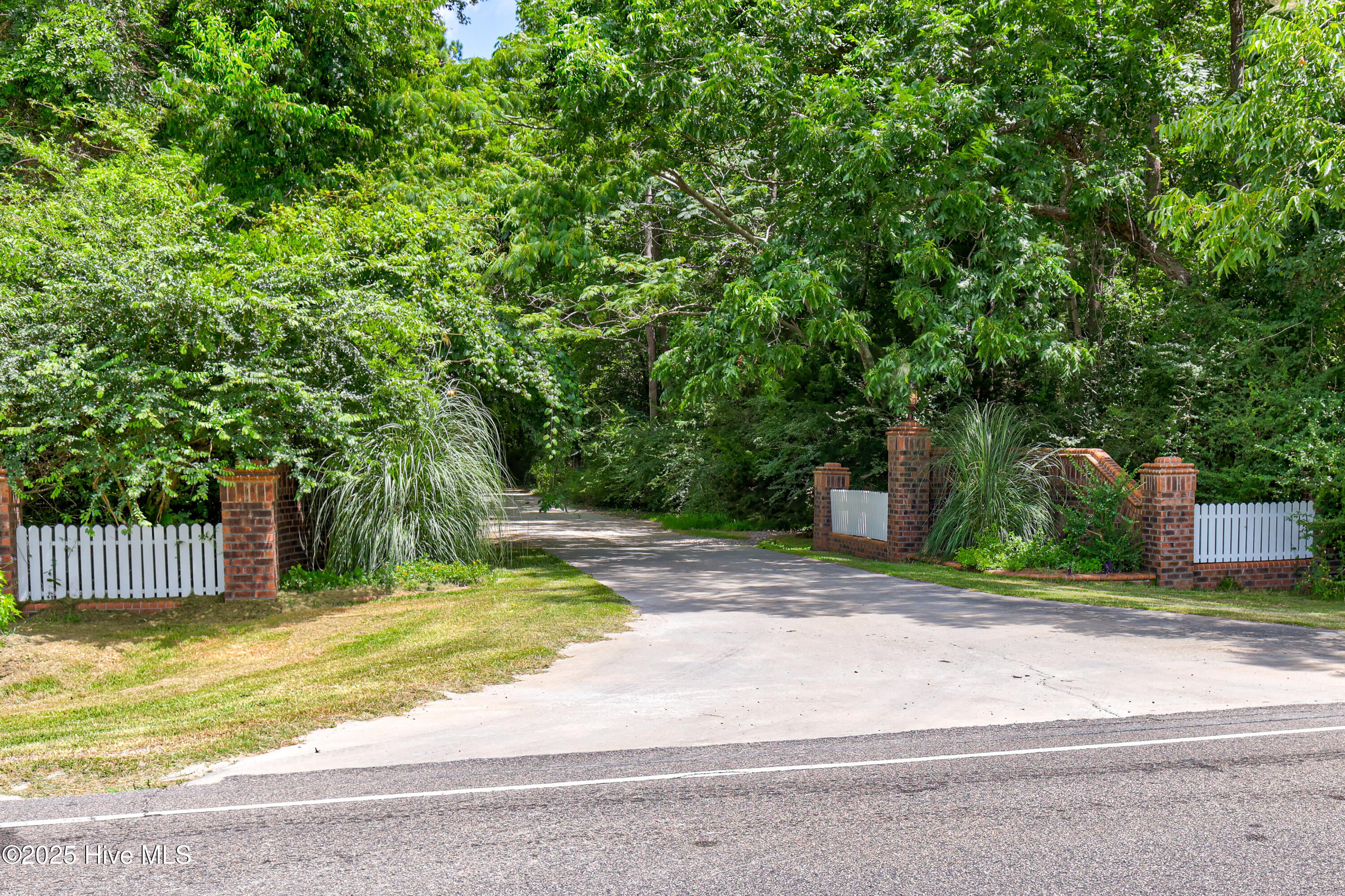 100562127 | Photo 78