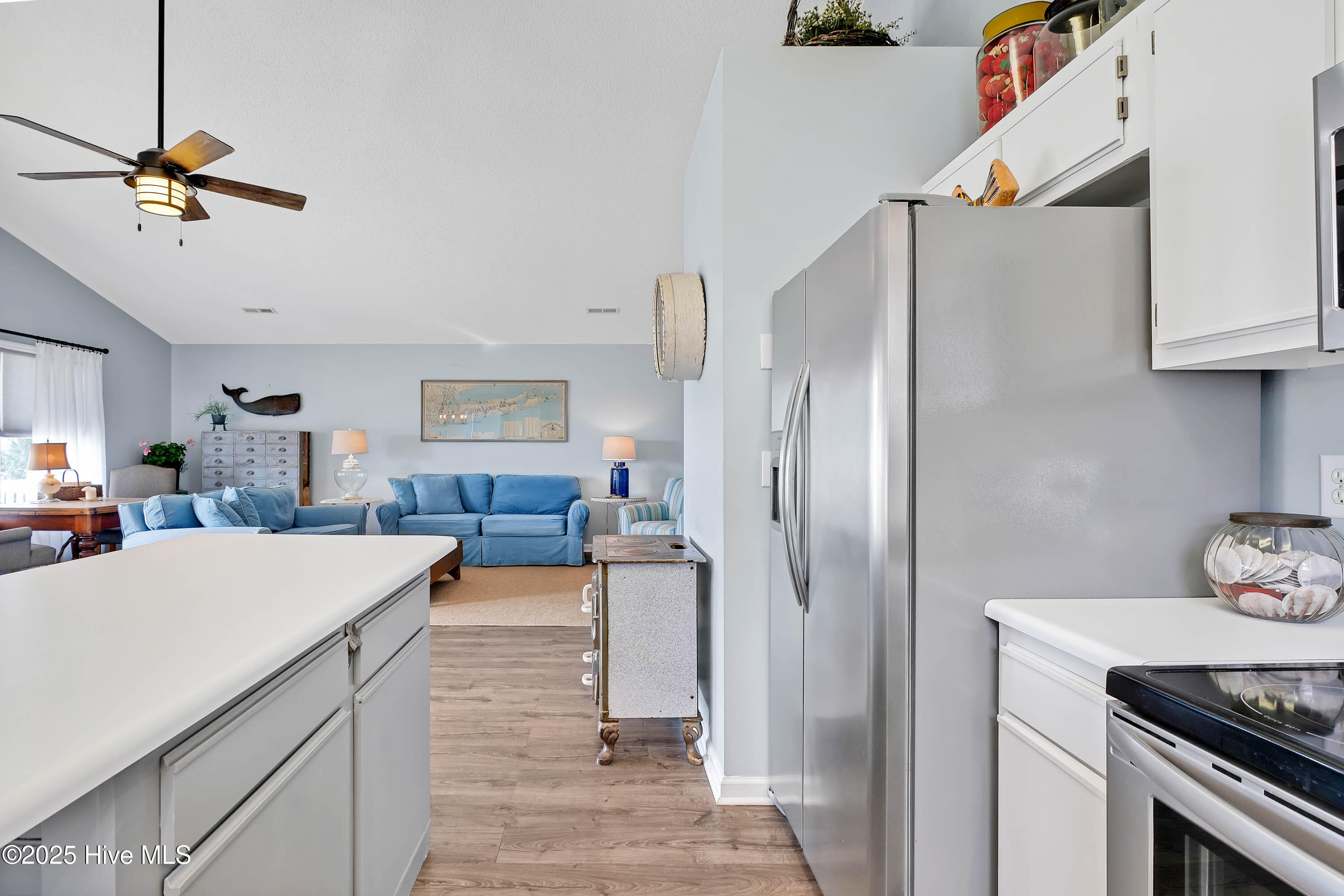 100543456 | Photo 19