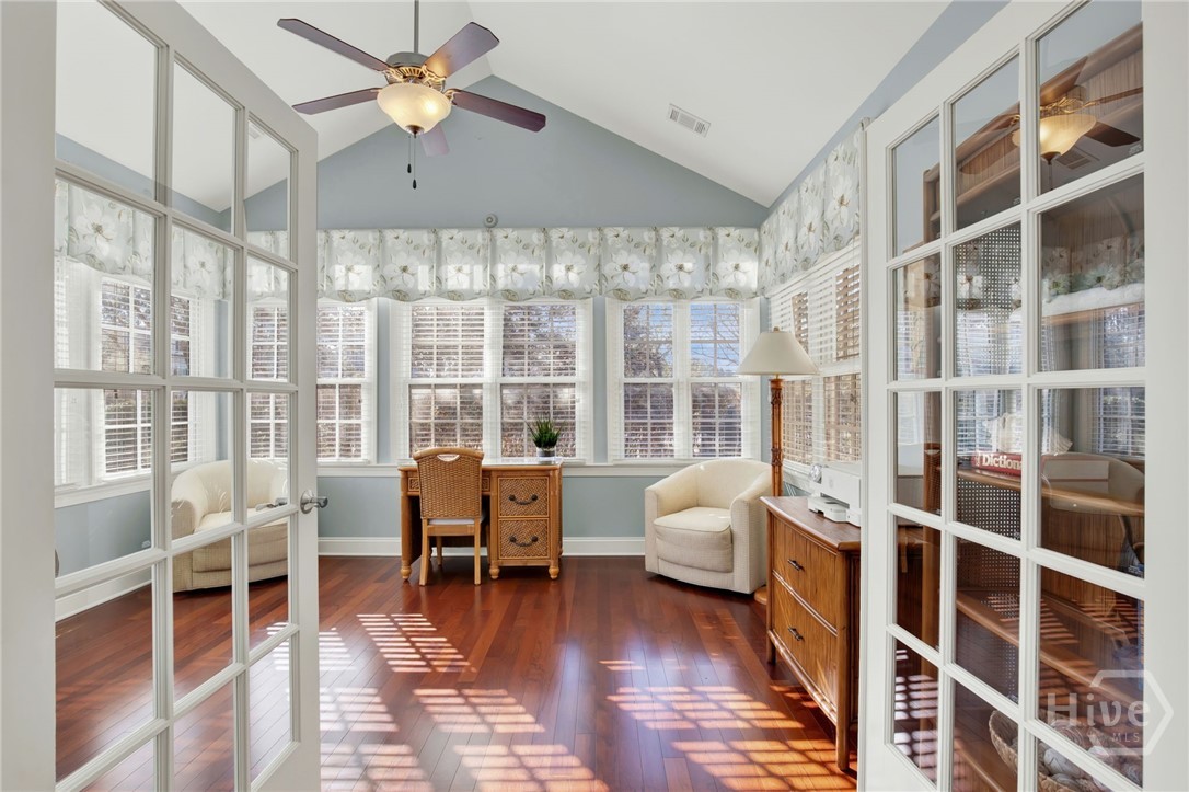 284 Kingfisher Circle