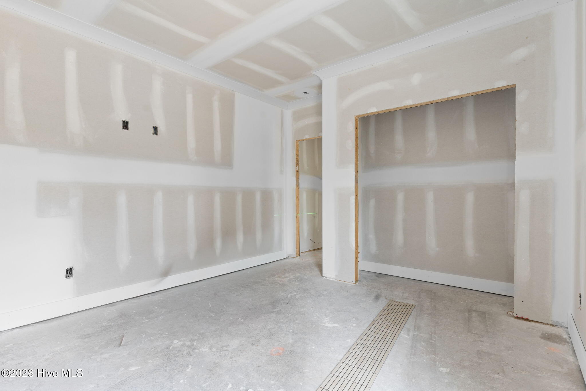 100557802 | Photo 17