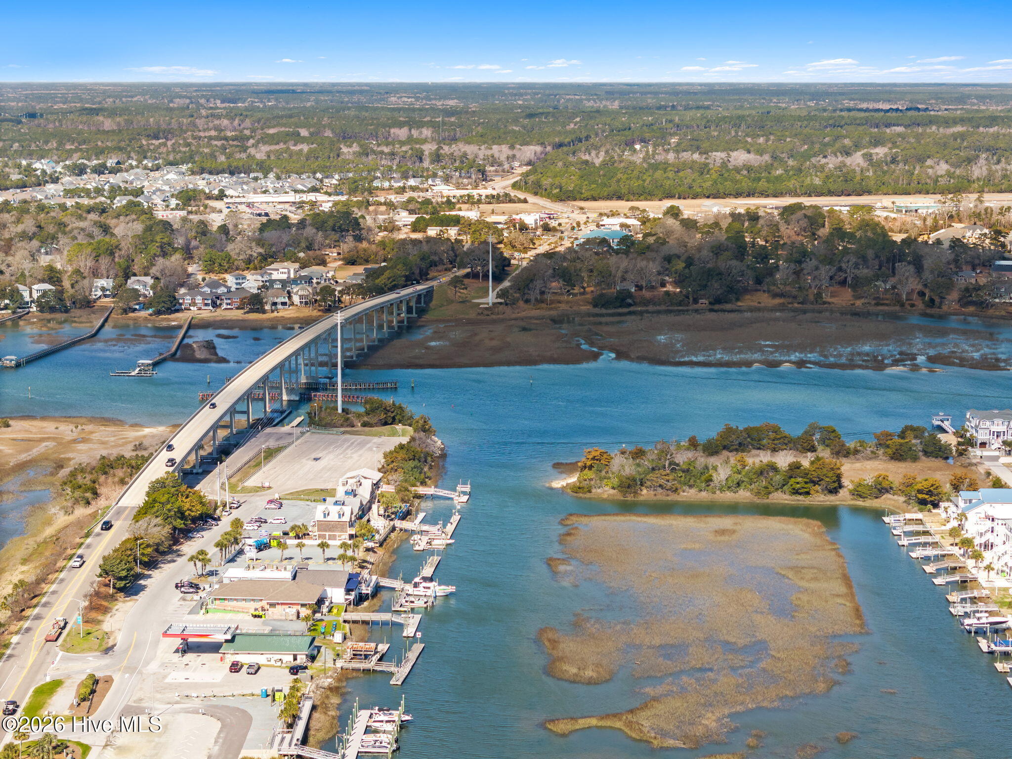 100561810 | Photo 28