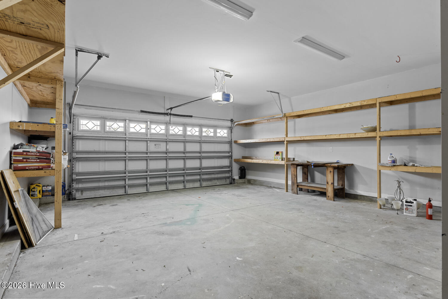 100553312 | Photo 22