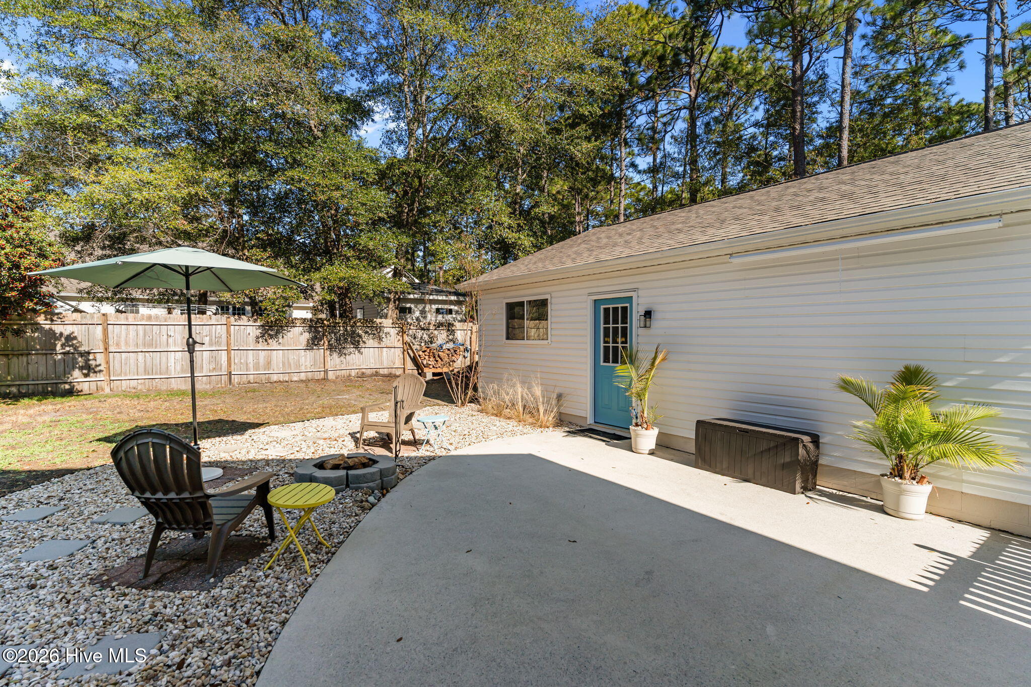 100557804 | Photo 40