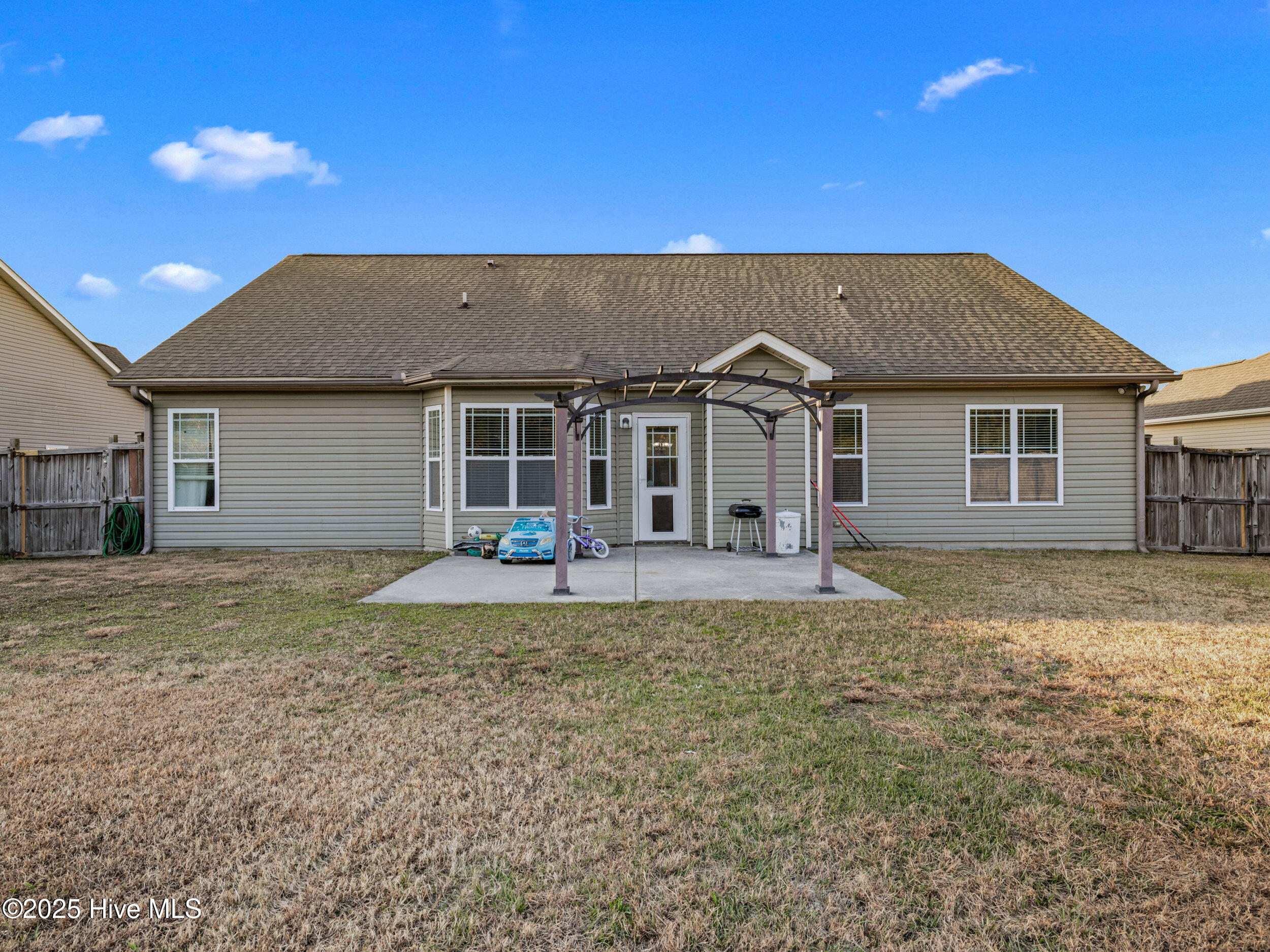 100543750 | Photo 34