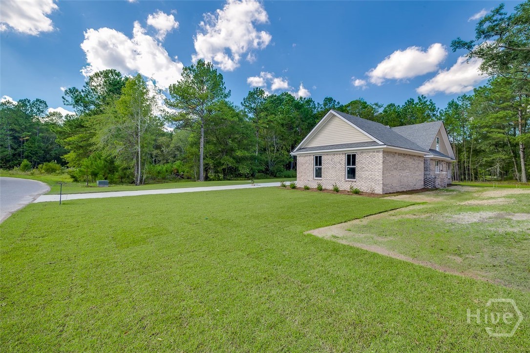 Homes for sale in Guyton, GA | 14 Lakeview Dr, Guyton, GA 31312 | MLS# SA342217