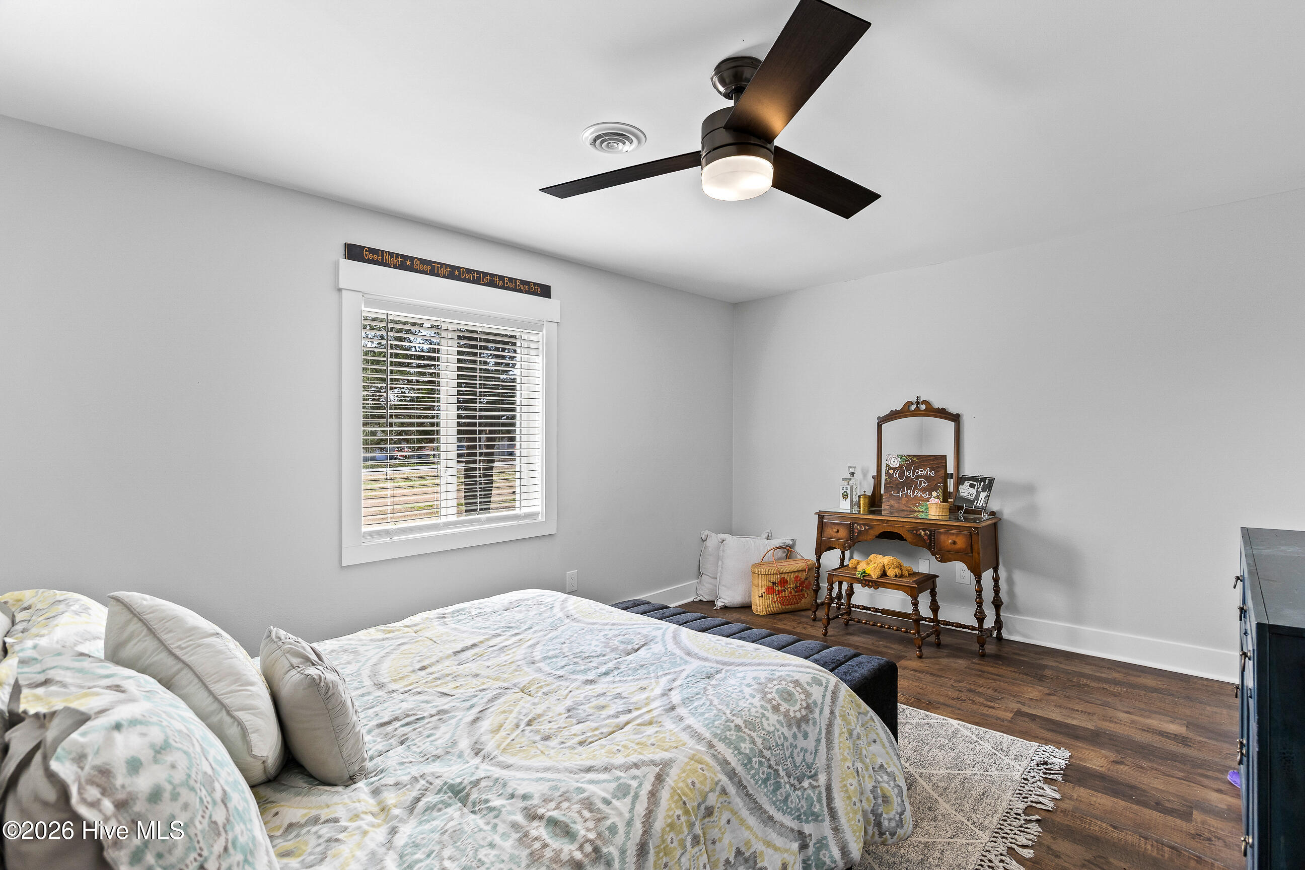 100559929 | Photo 23