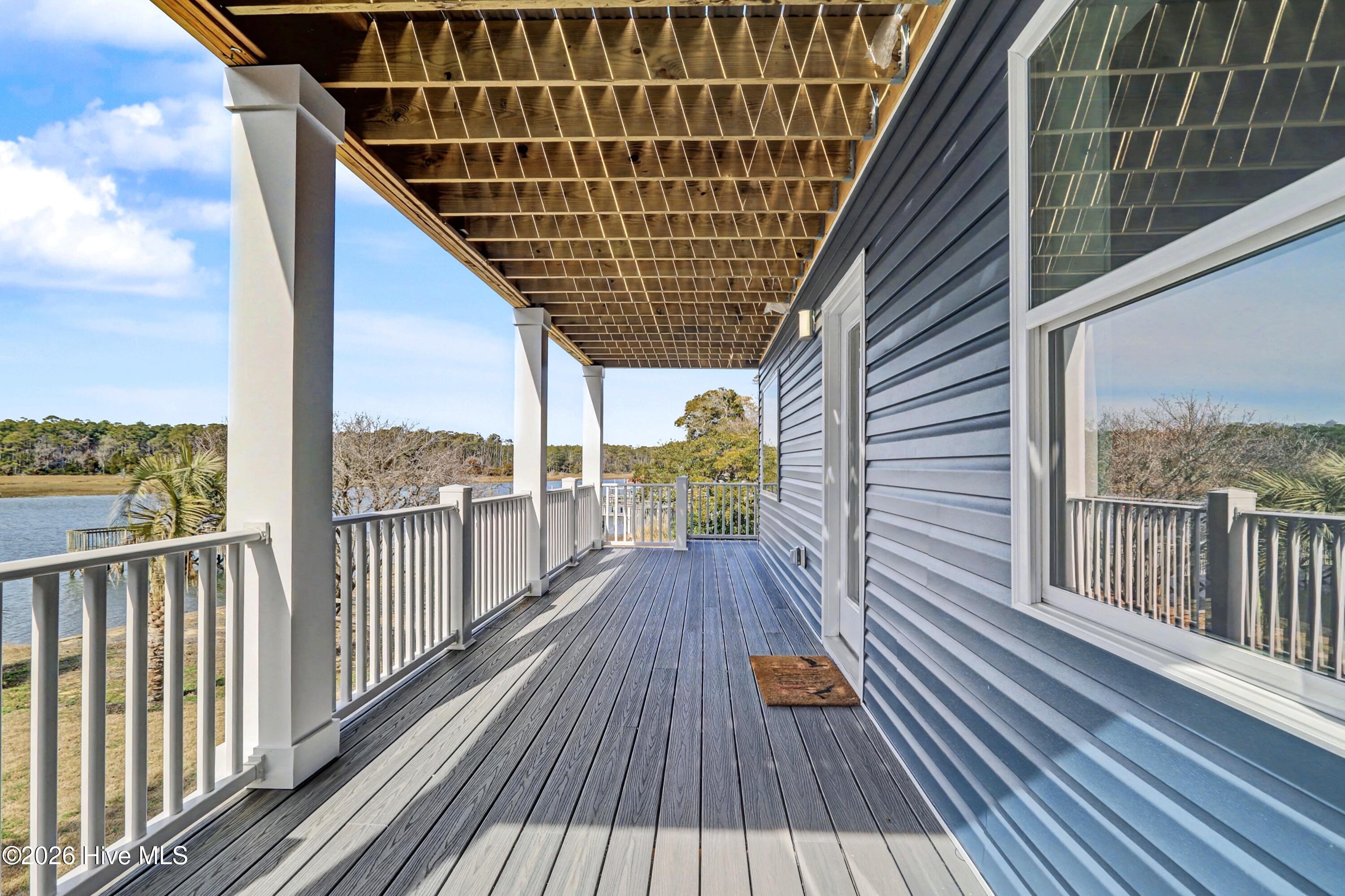 100556929 | Photo 32