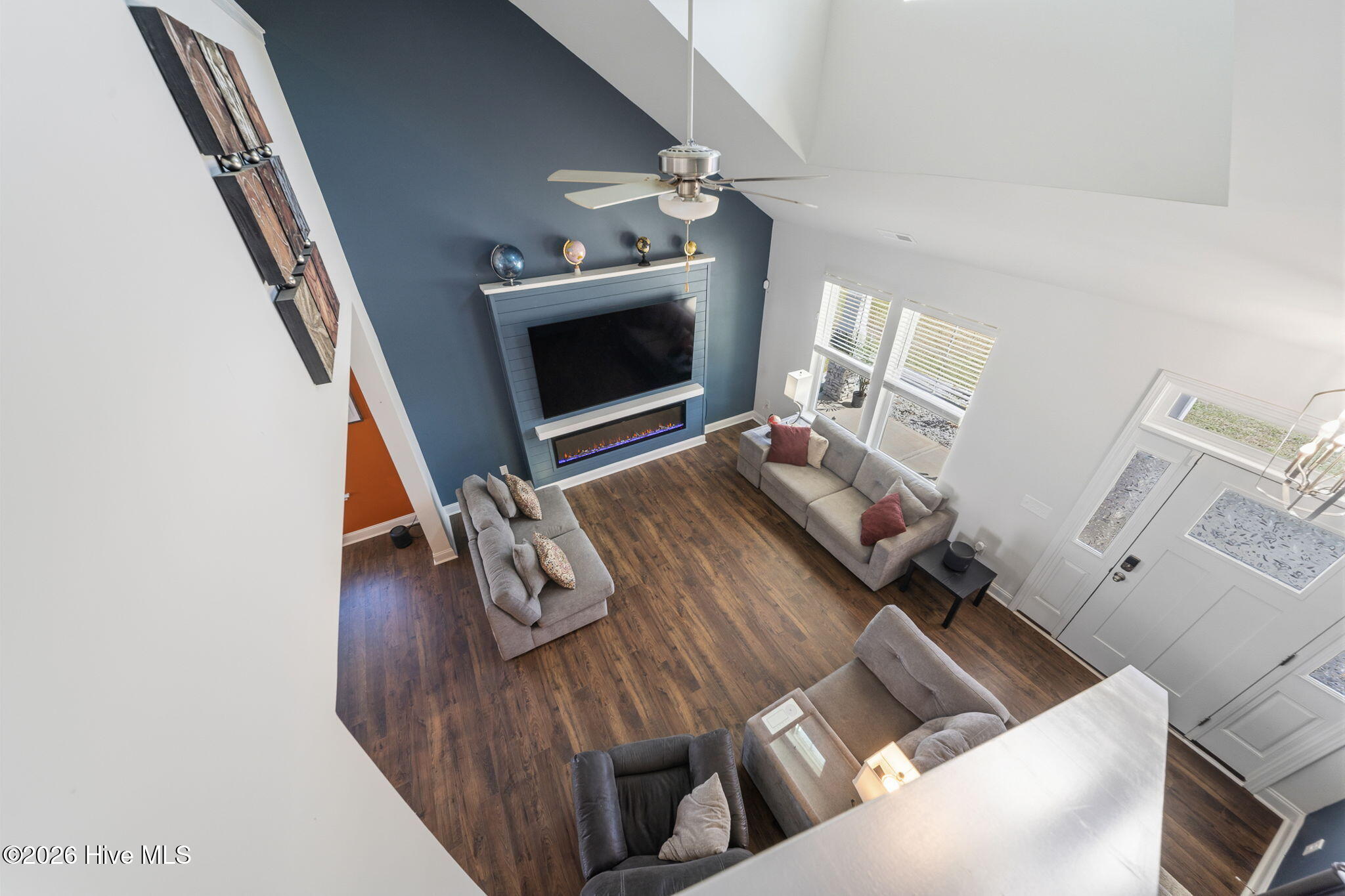 100566000 | Photo 31