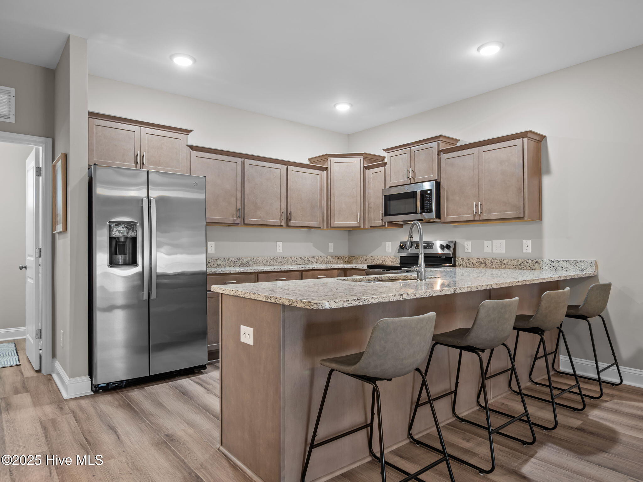 100530492 | Photo 21